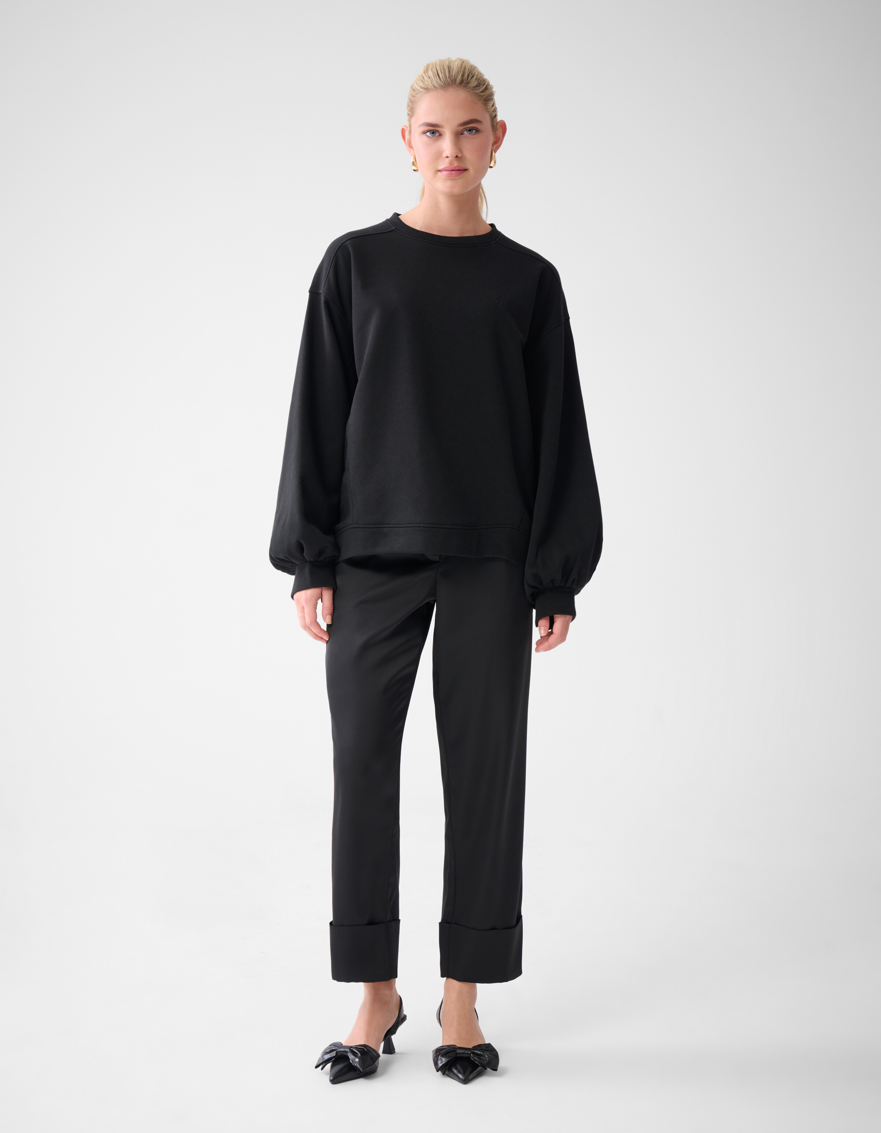 Poff Sleeve Sweater Zwart By Lonneke SHOEBY WOMEN
