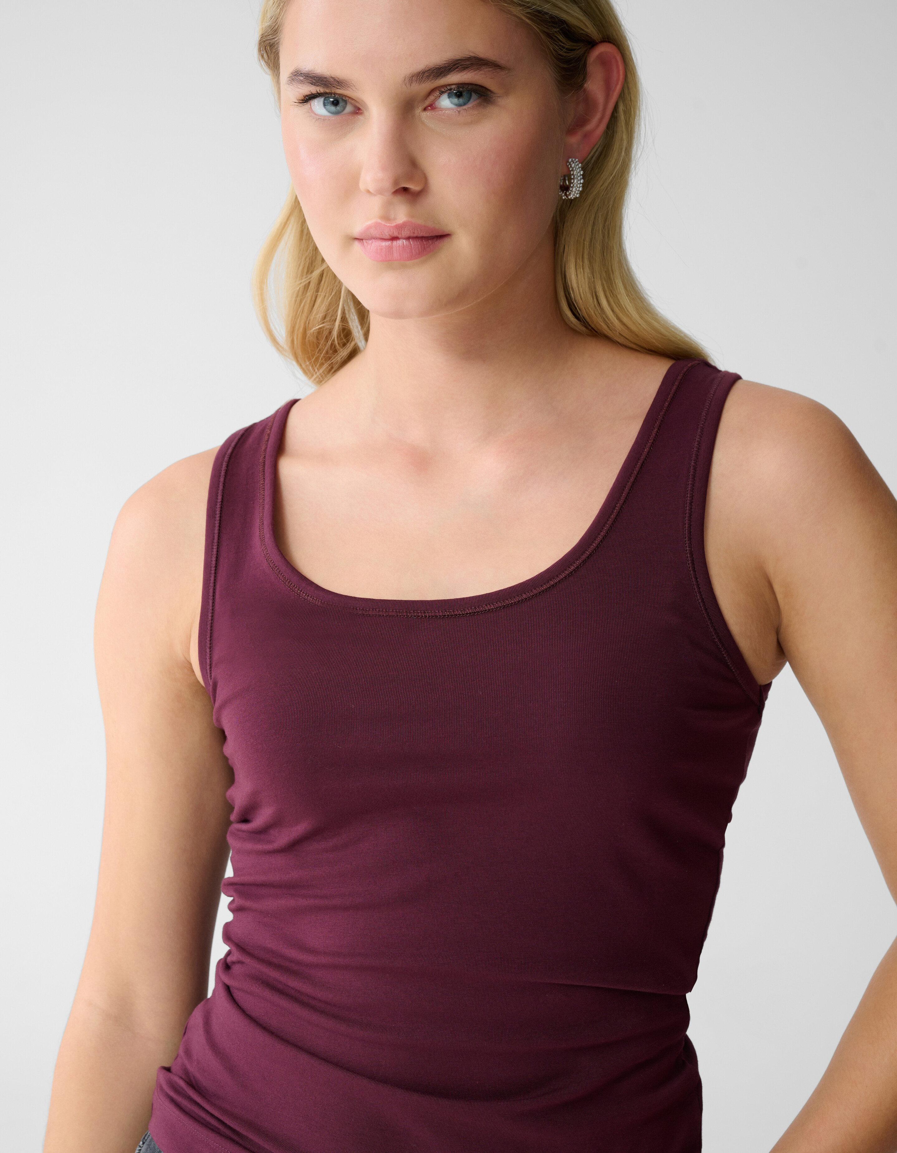 Basis Tanktop Donkerrood SHOEBY WOMEN