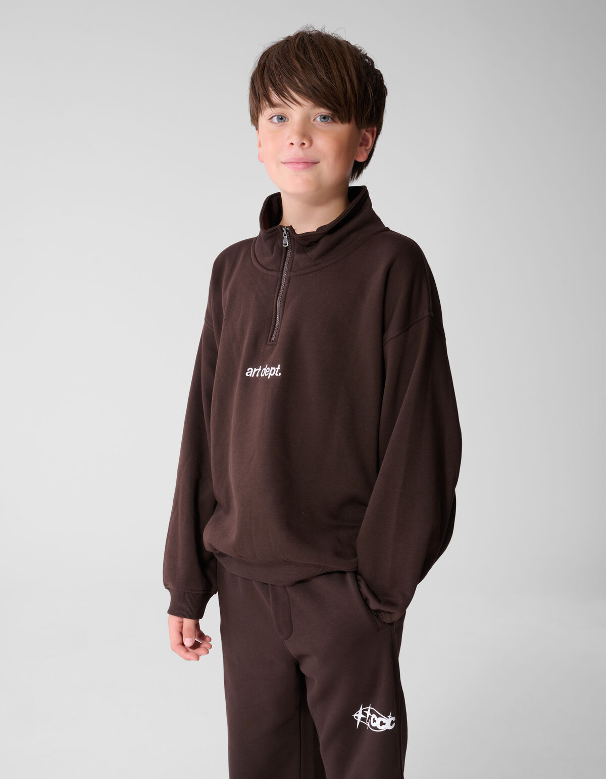 Art Dept Sweater Donkerbruin SHOEBY BOYS