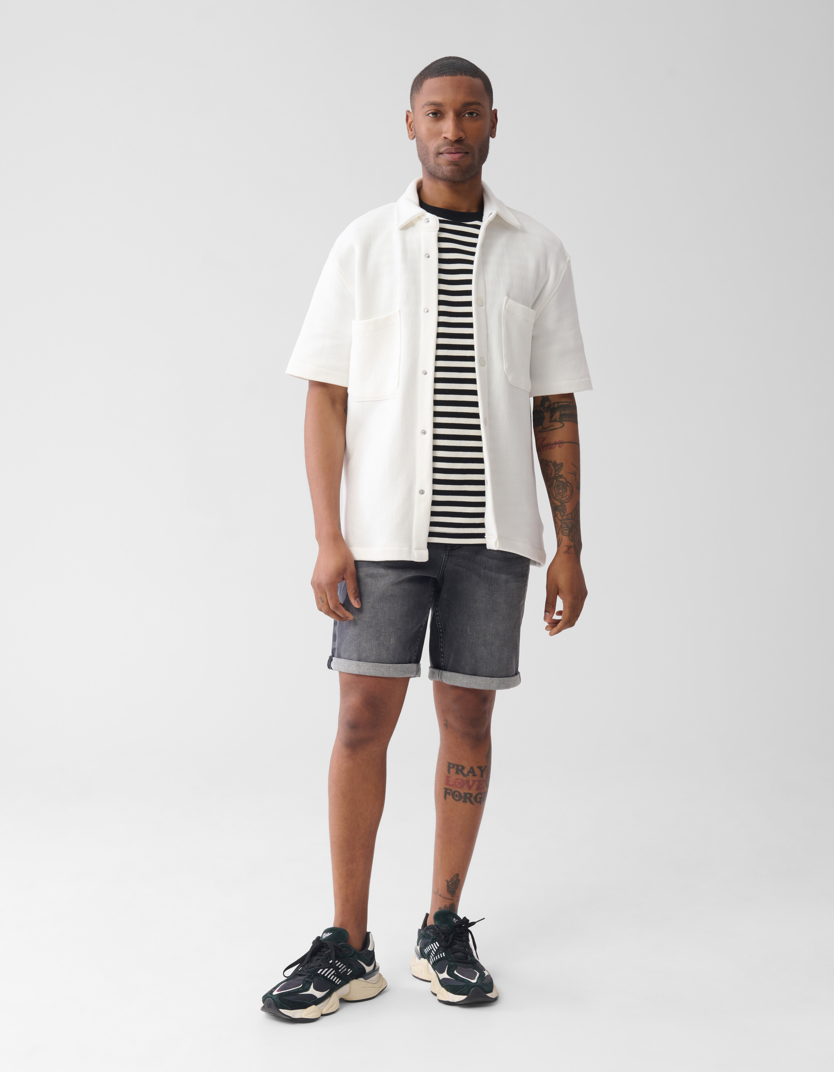 Gestreept T-shirt Gebroken Wit SHOEBY MEN