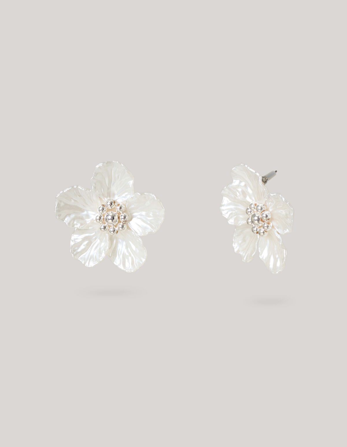 Flower Oorbellen Gebroken Wit SHOEBY ACCESSOIRES