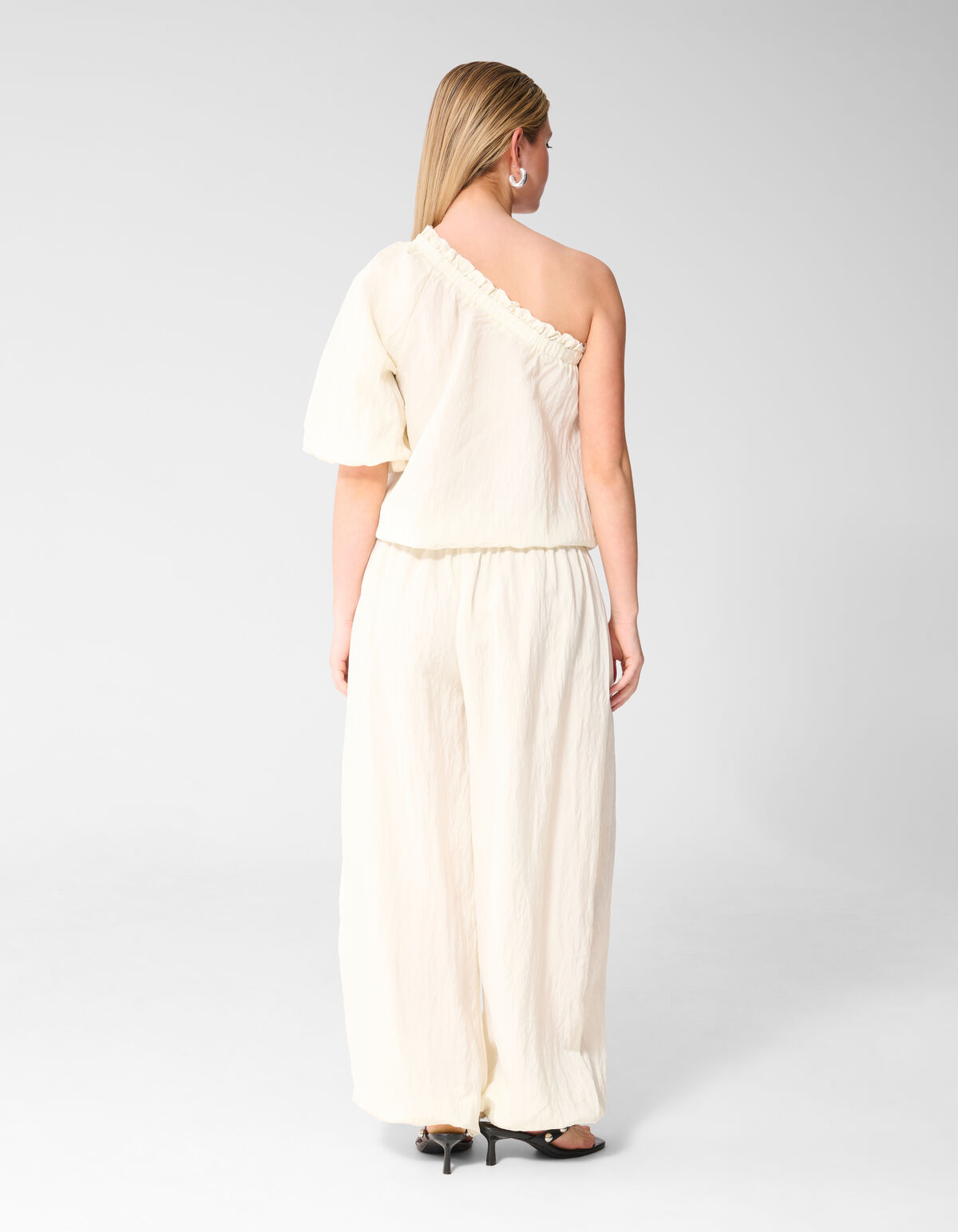 Asymmetrische Twist Puff Top Gebroken Wit SHOEBY WOMEN