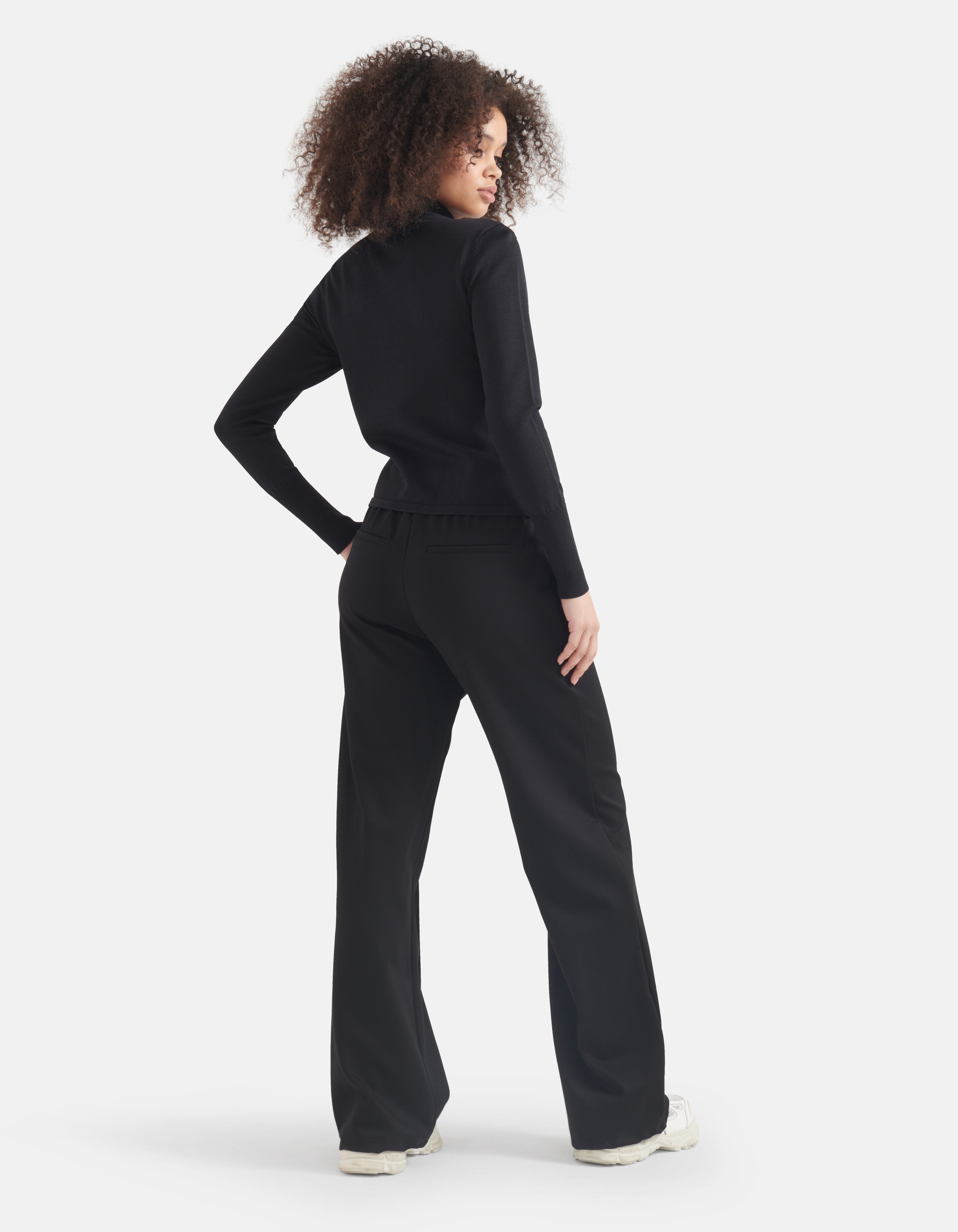 Cut Out Top Zwart SHOEBY WOMEN