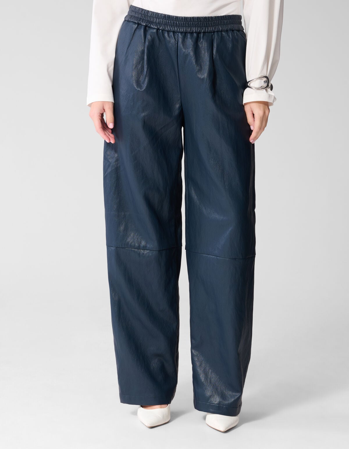 Vegan Leren Barrel Fit Broek Donkerblauw SHOEBY WOMEN
