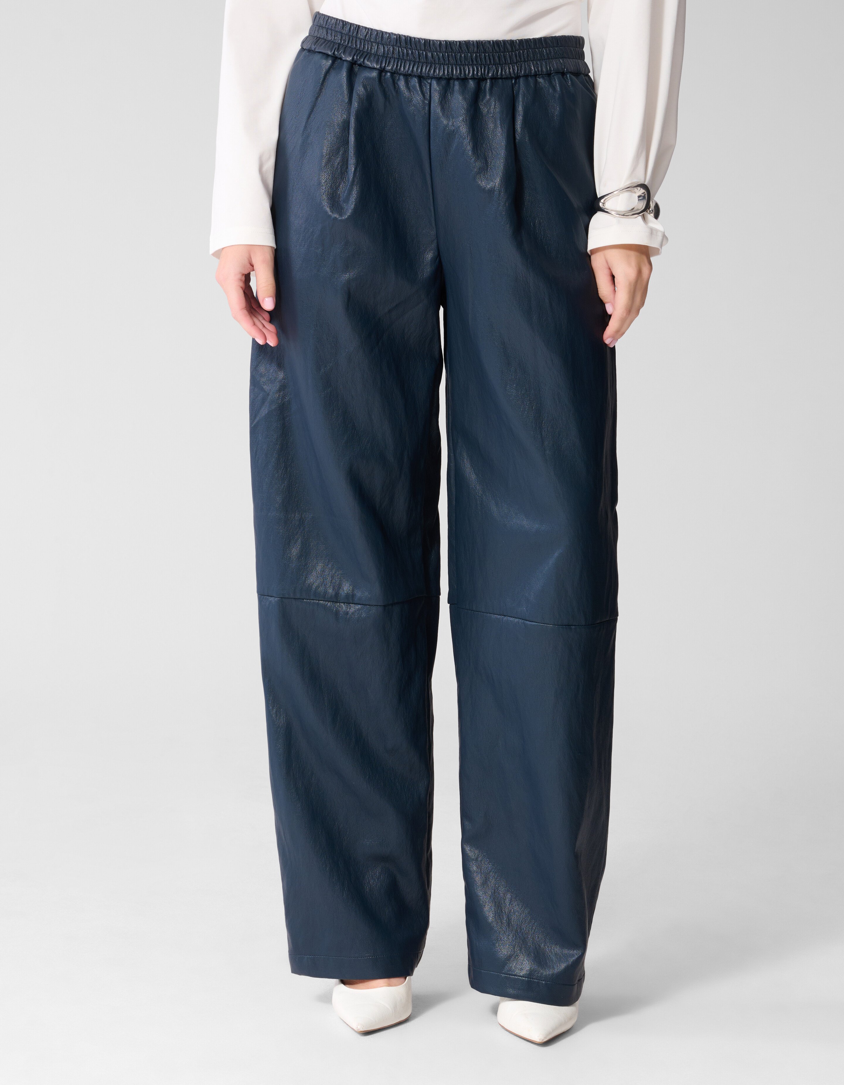 Vegan Leren Barrel Fit Broek Donkerblauw SHOEBY WOMEN
