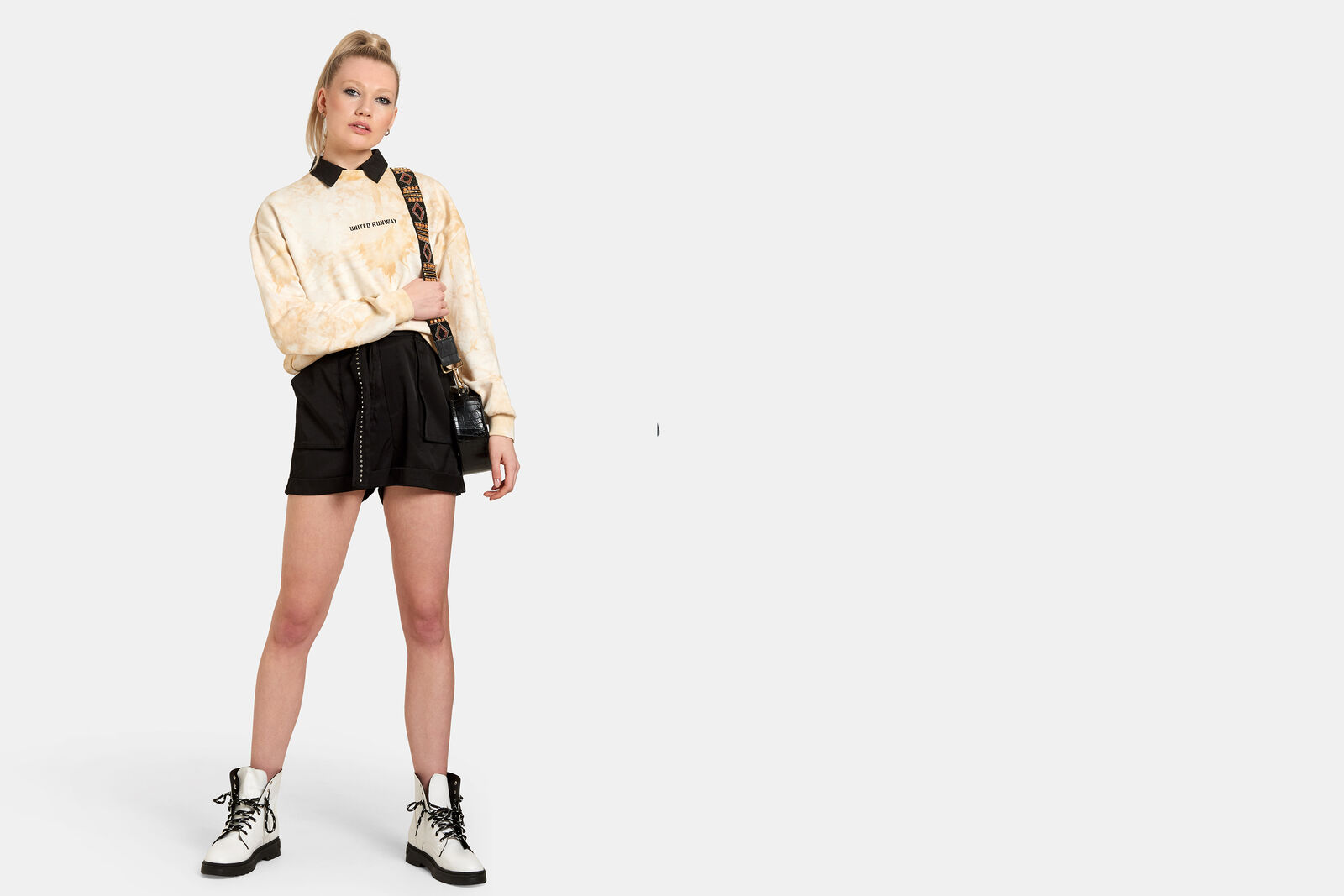 Zipper Short
