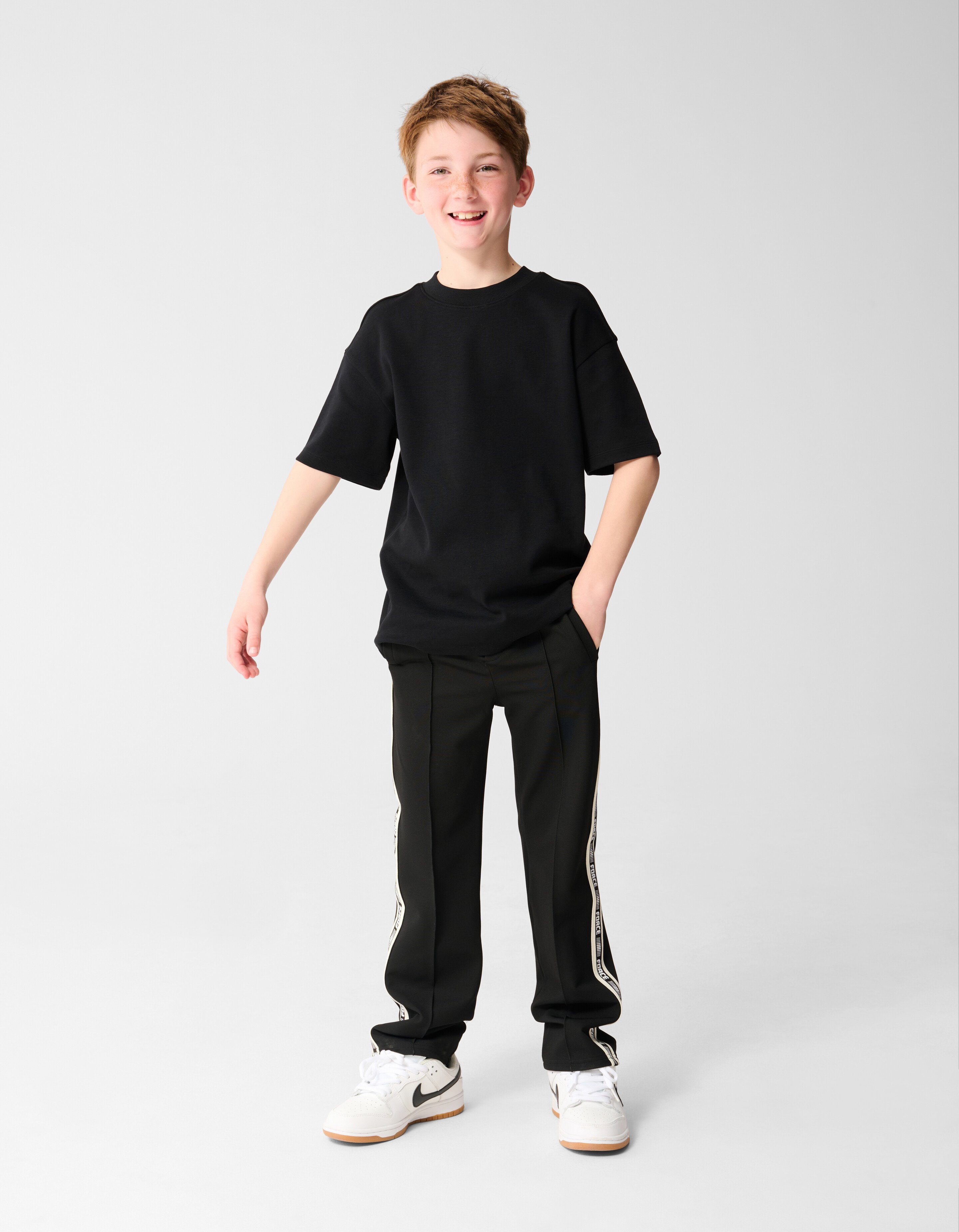 Basic T-shirt Zwart SHOEBY BOYS