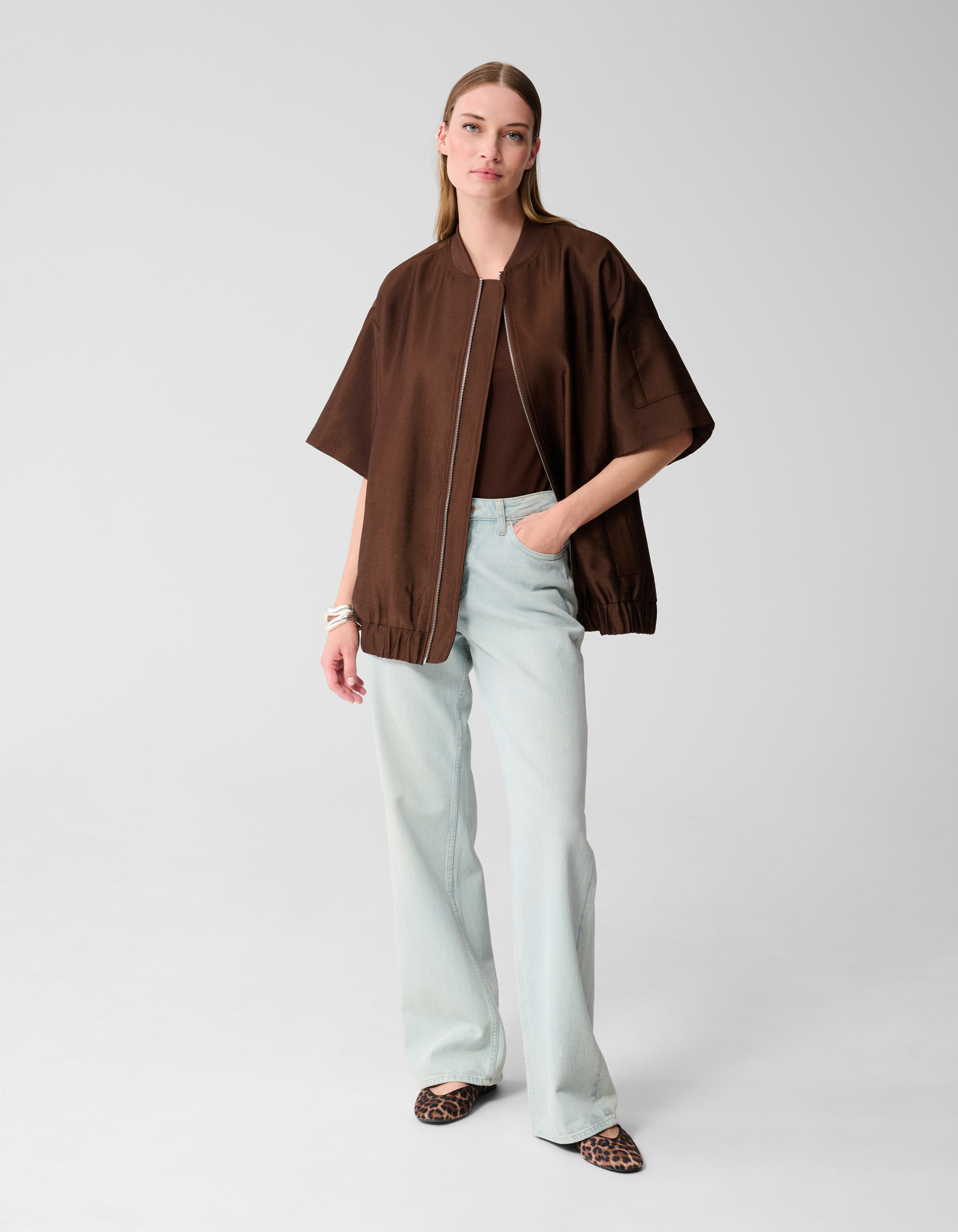 Oversized Short Sleeve Bomber Donkerbruin SHOEBY WOMEN