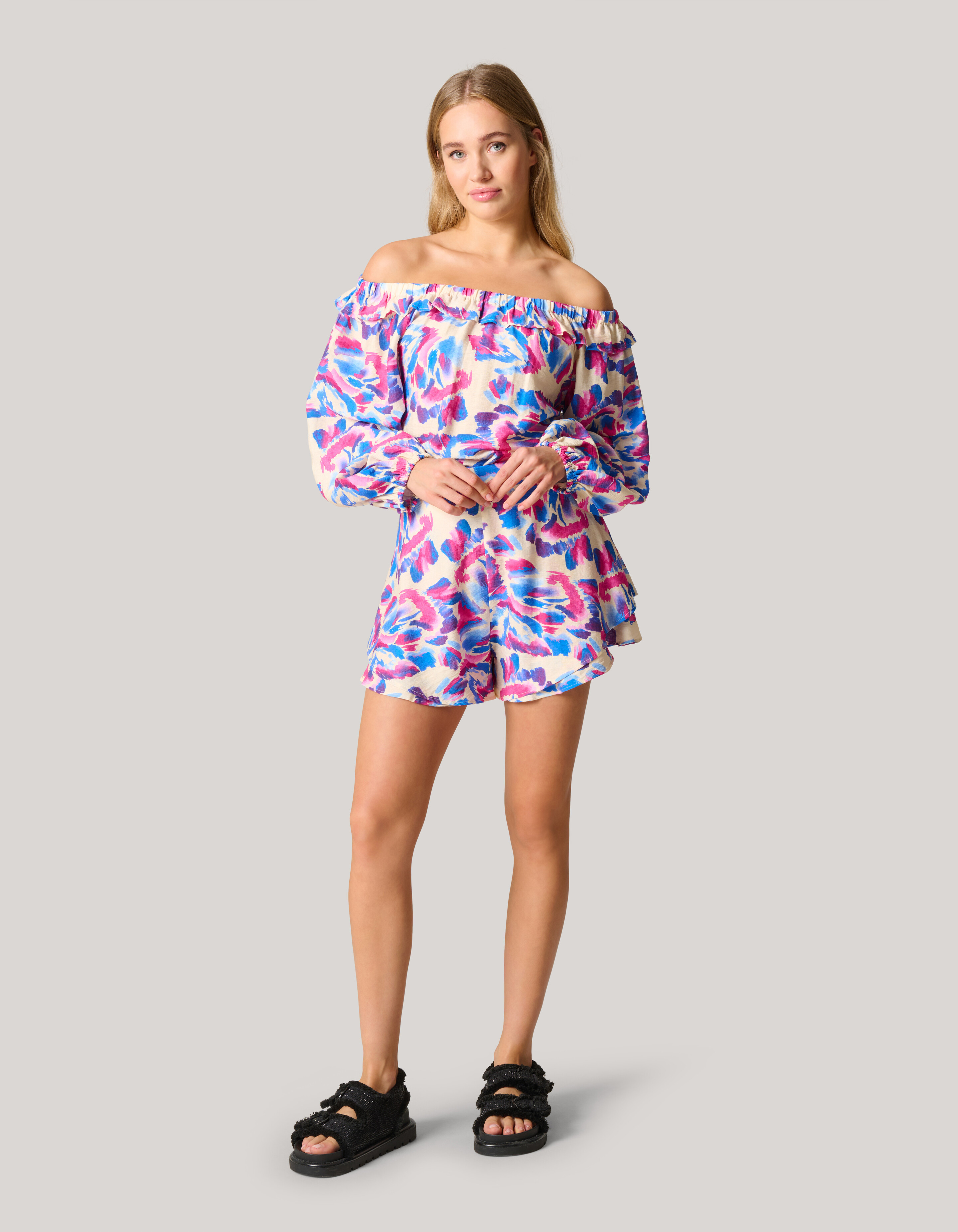Printed Off Shoulder Top Gebroken Wit SHOEBY WOMEN