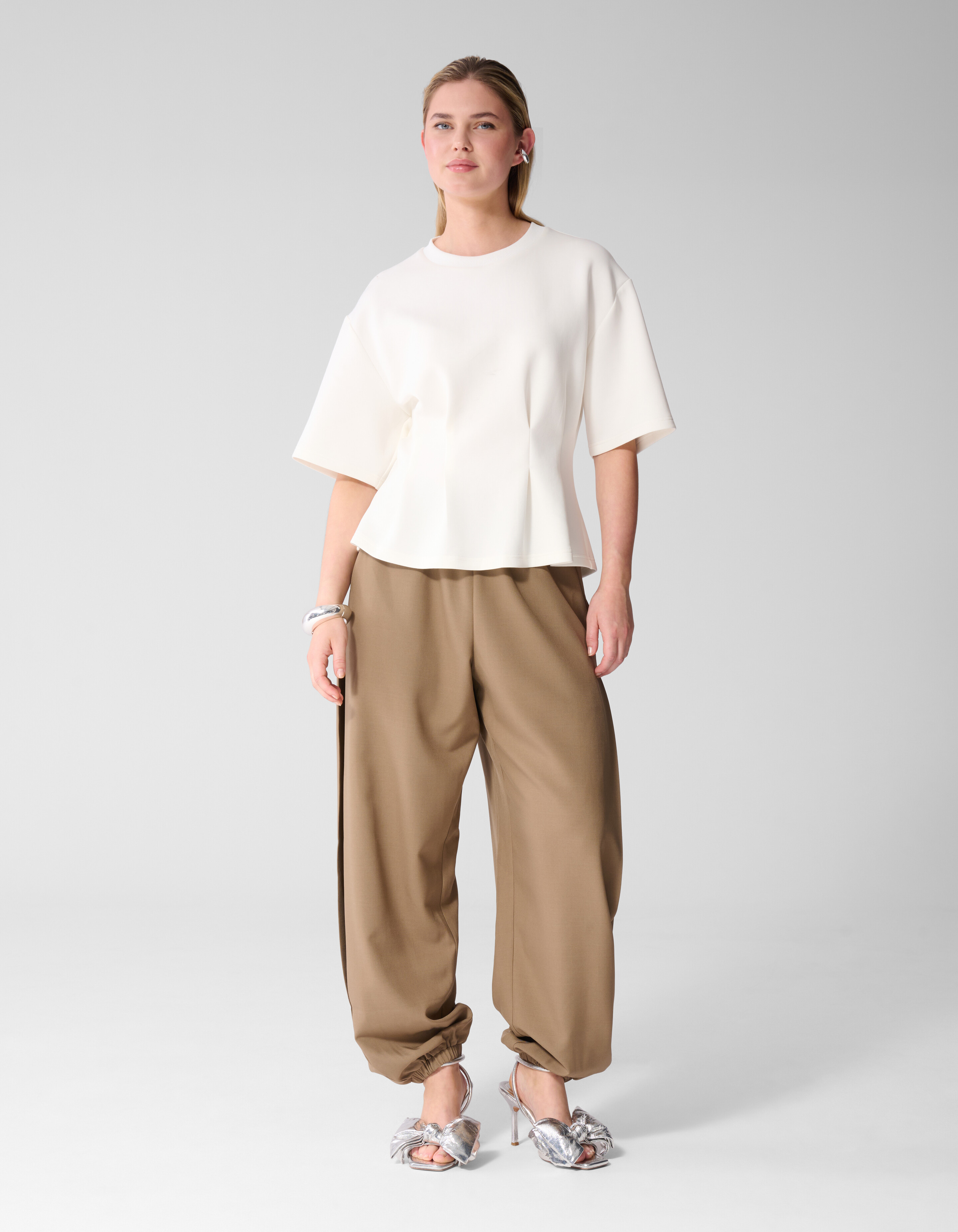 Peplum Scuba T-shirt Gebroken Wit SHOEBY WOMEN