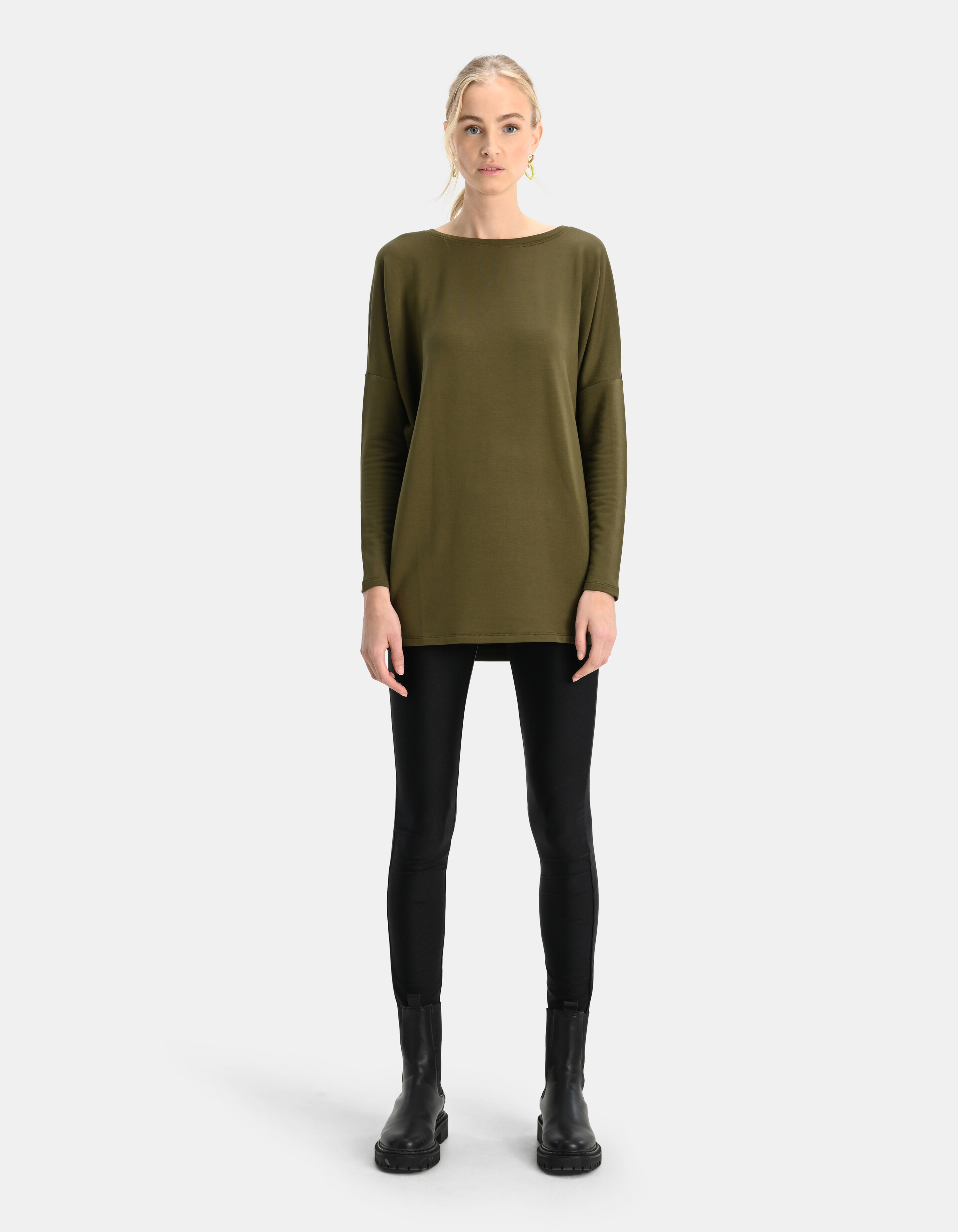 Basis Oversized Top Donkergroen SHOEBY WOMEN