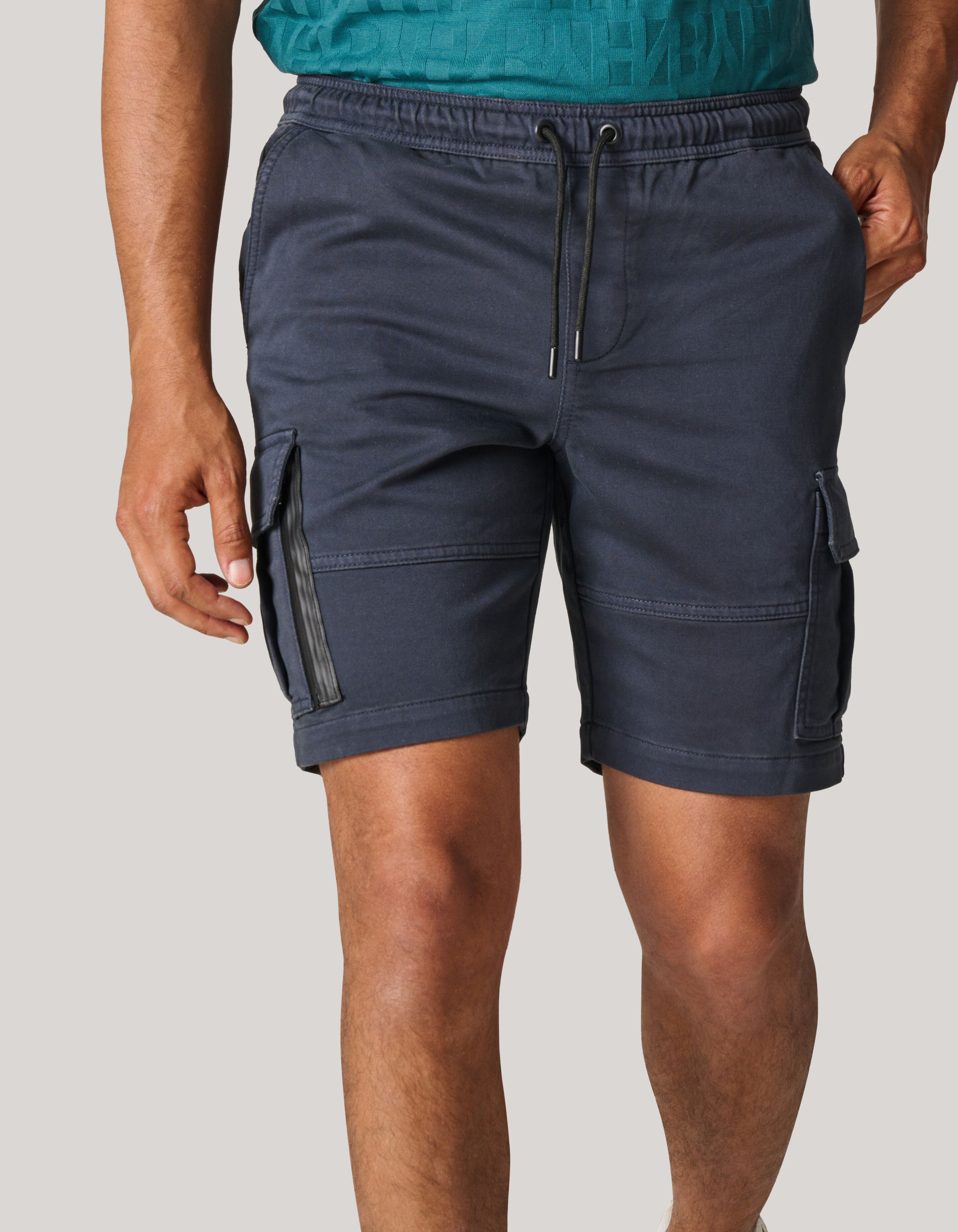 Jog Cargo Short Donkergrijs SHOEBY MEN