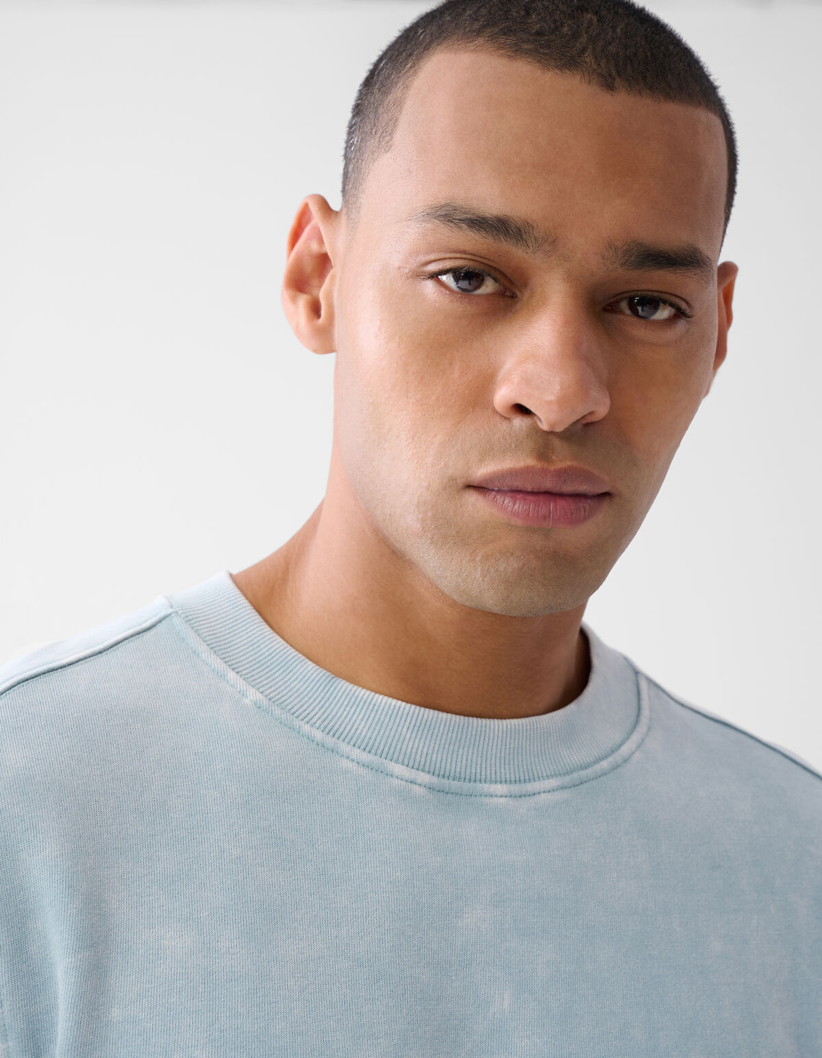 Basis Sweater Washed Lichtblauw SHOEBY MEN