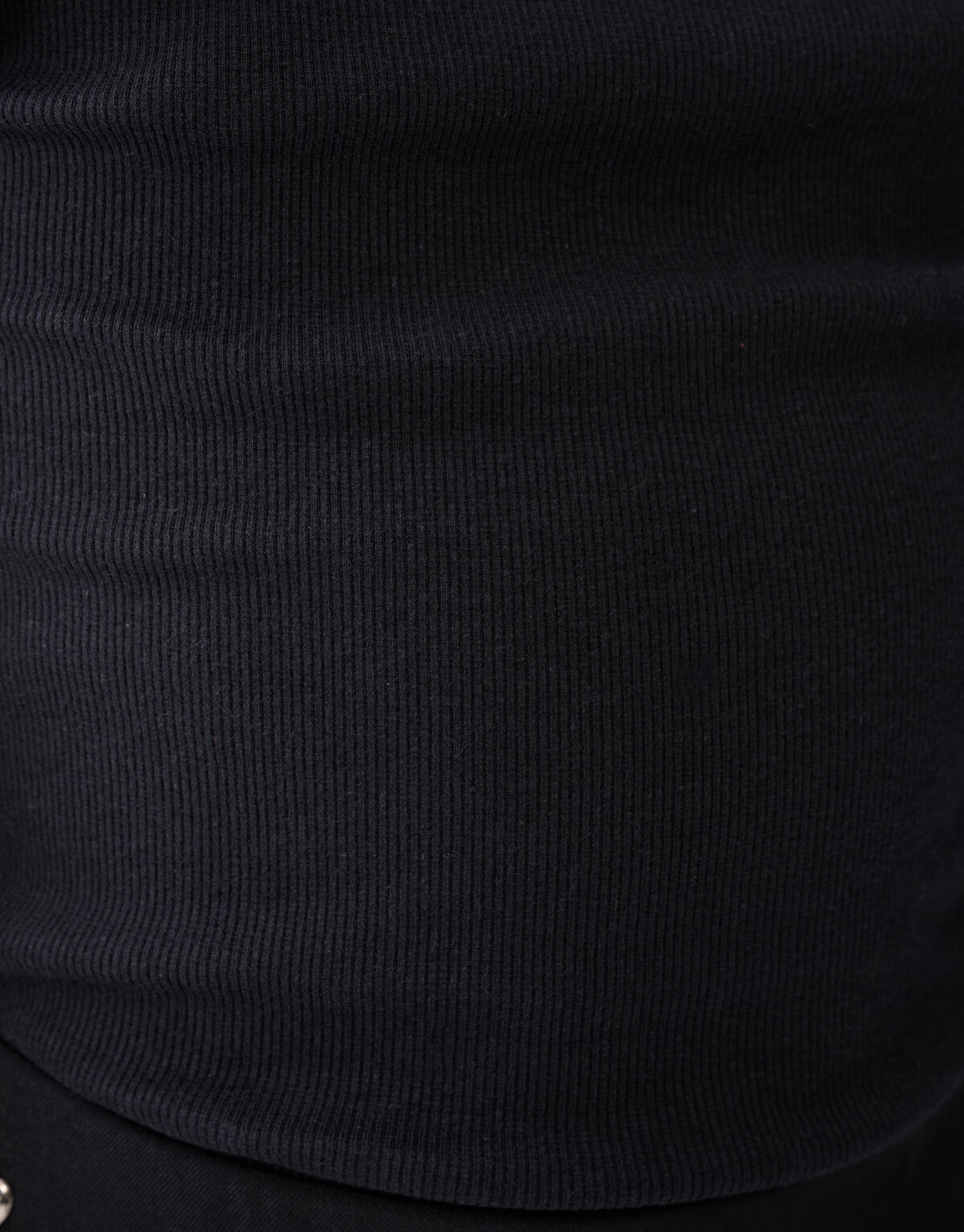 Ruffle Rib Top Zwart SHOEBY GIRLS