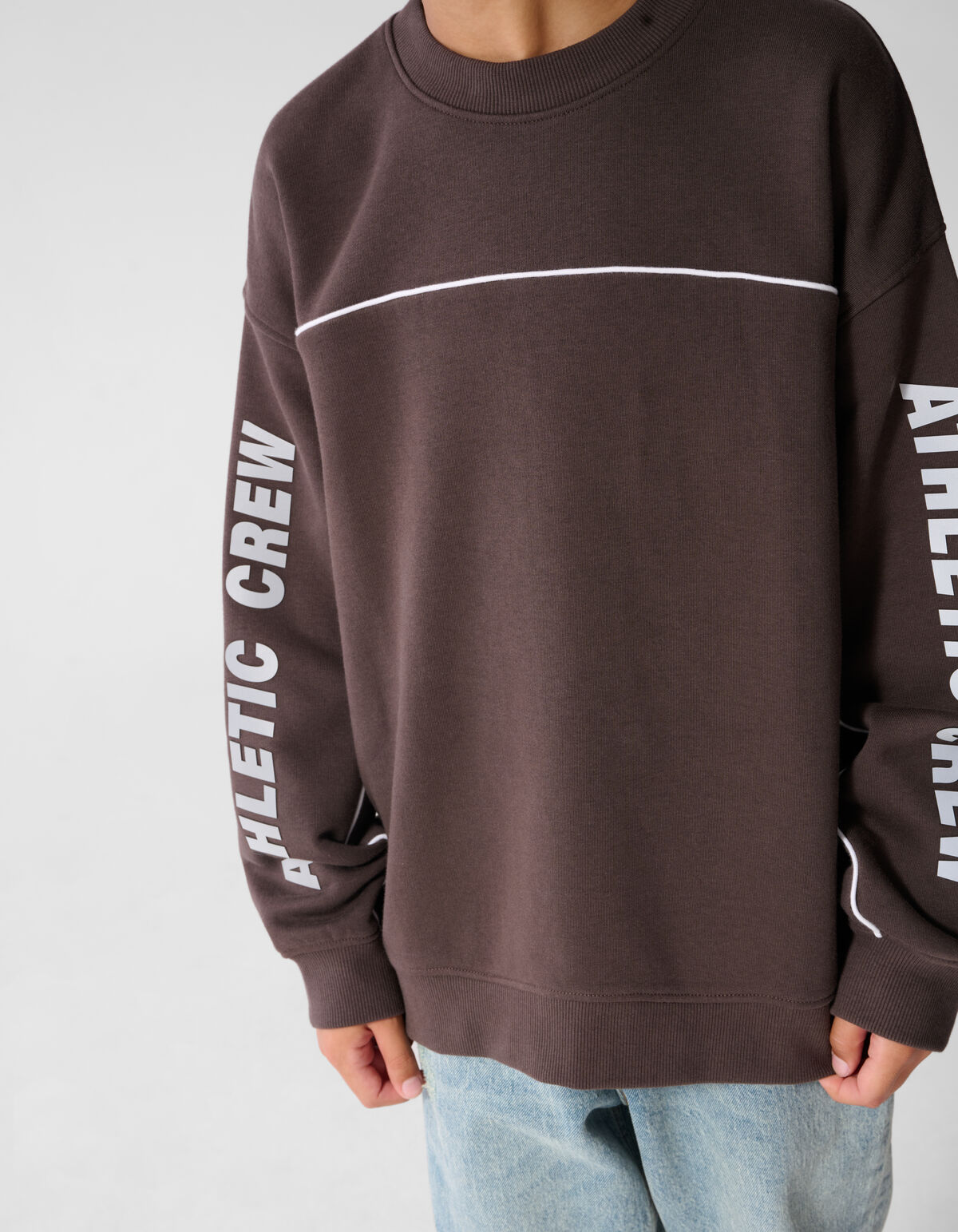Sporty Sweater Donkerbruin SHOEBY BOYS
