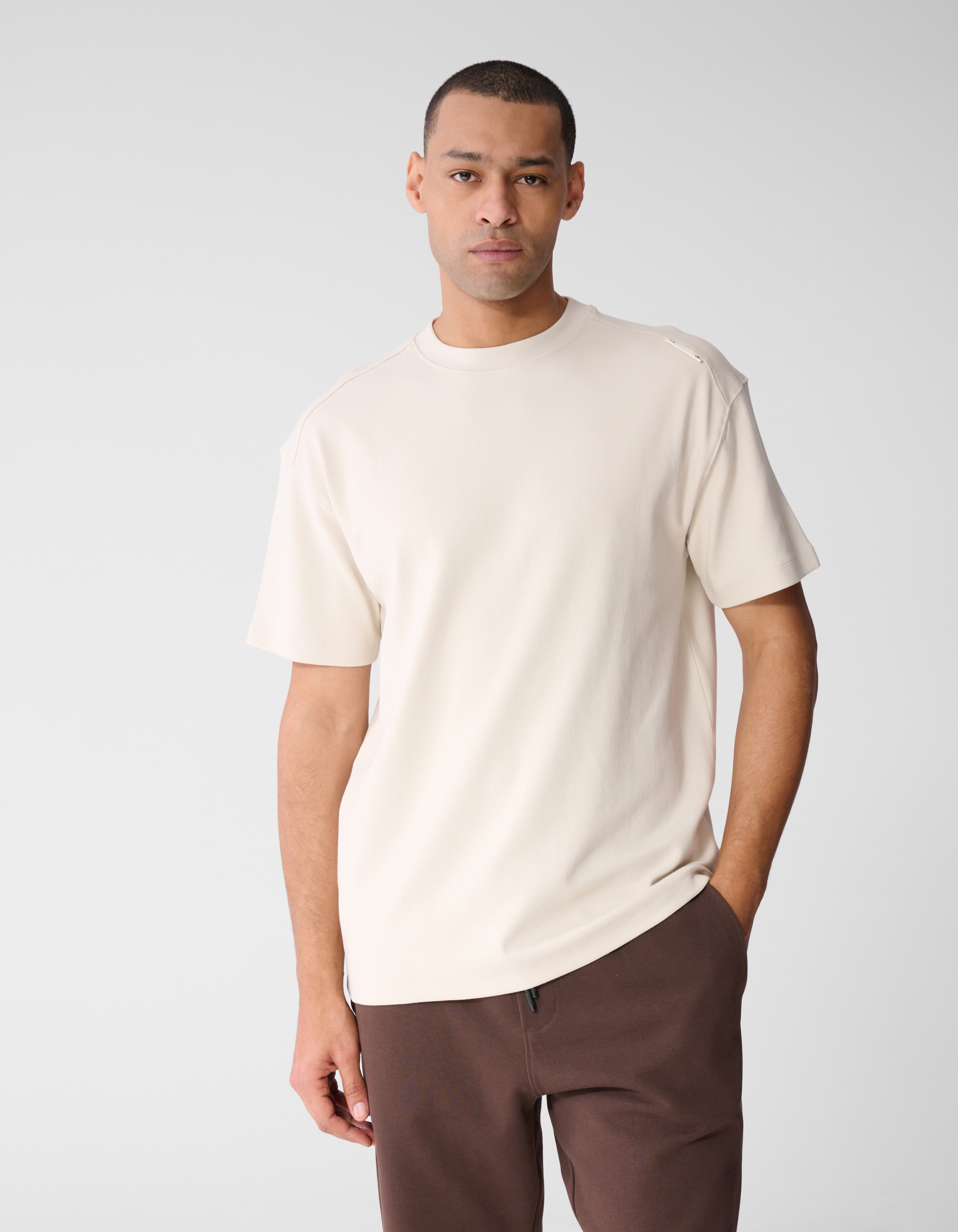 Basis Relaxed Fit T-shirt Beige SHOEBY MEN