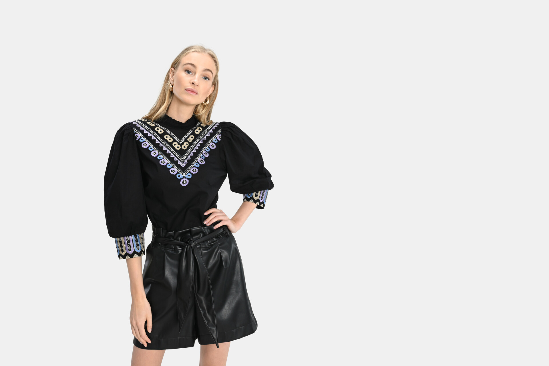 Voile Embroidery Top SHOEBY WOMEN