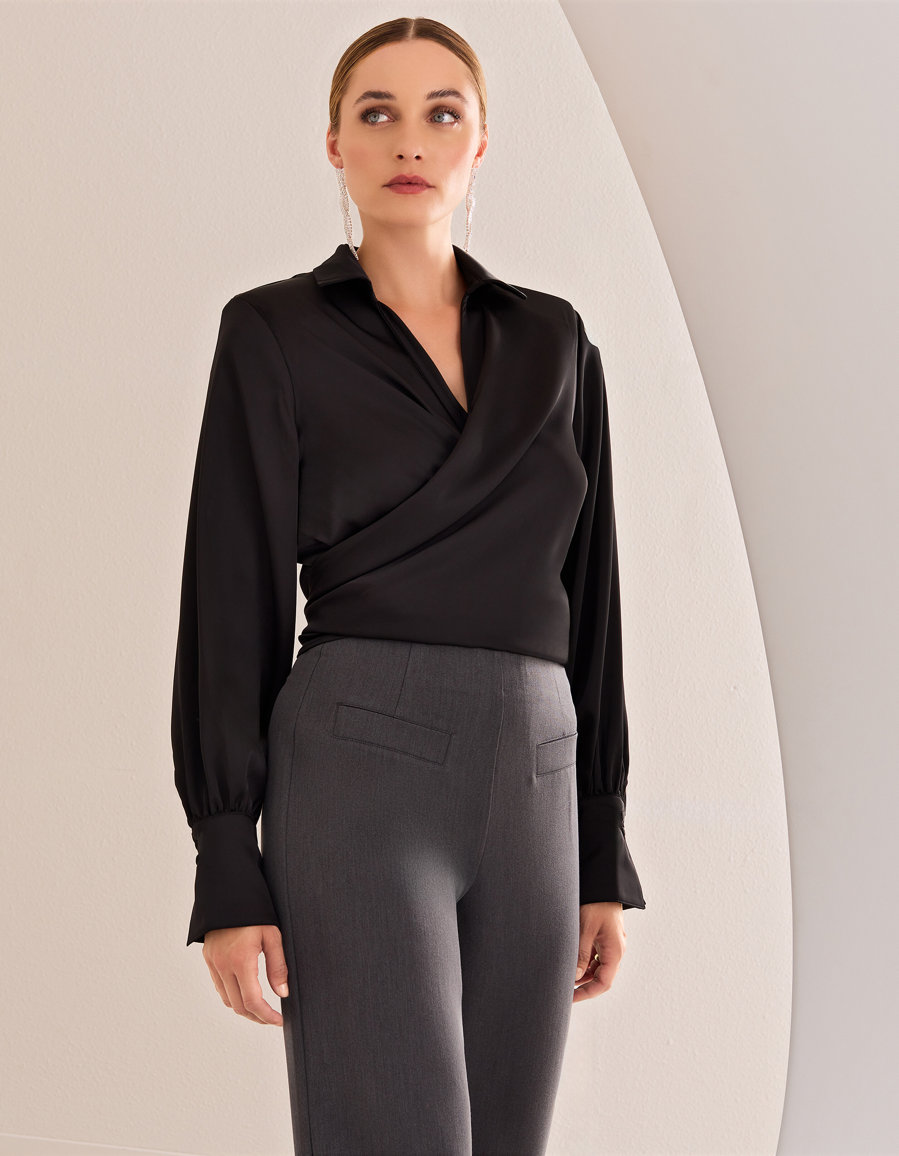 Knot Blouse Zwart By Mieke SHOEBY WOMEN