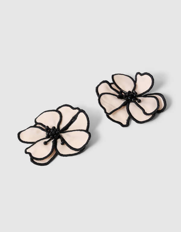 Bloem Oorbellen Zwart/Wit SHOEBY ACCESSOIRES