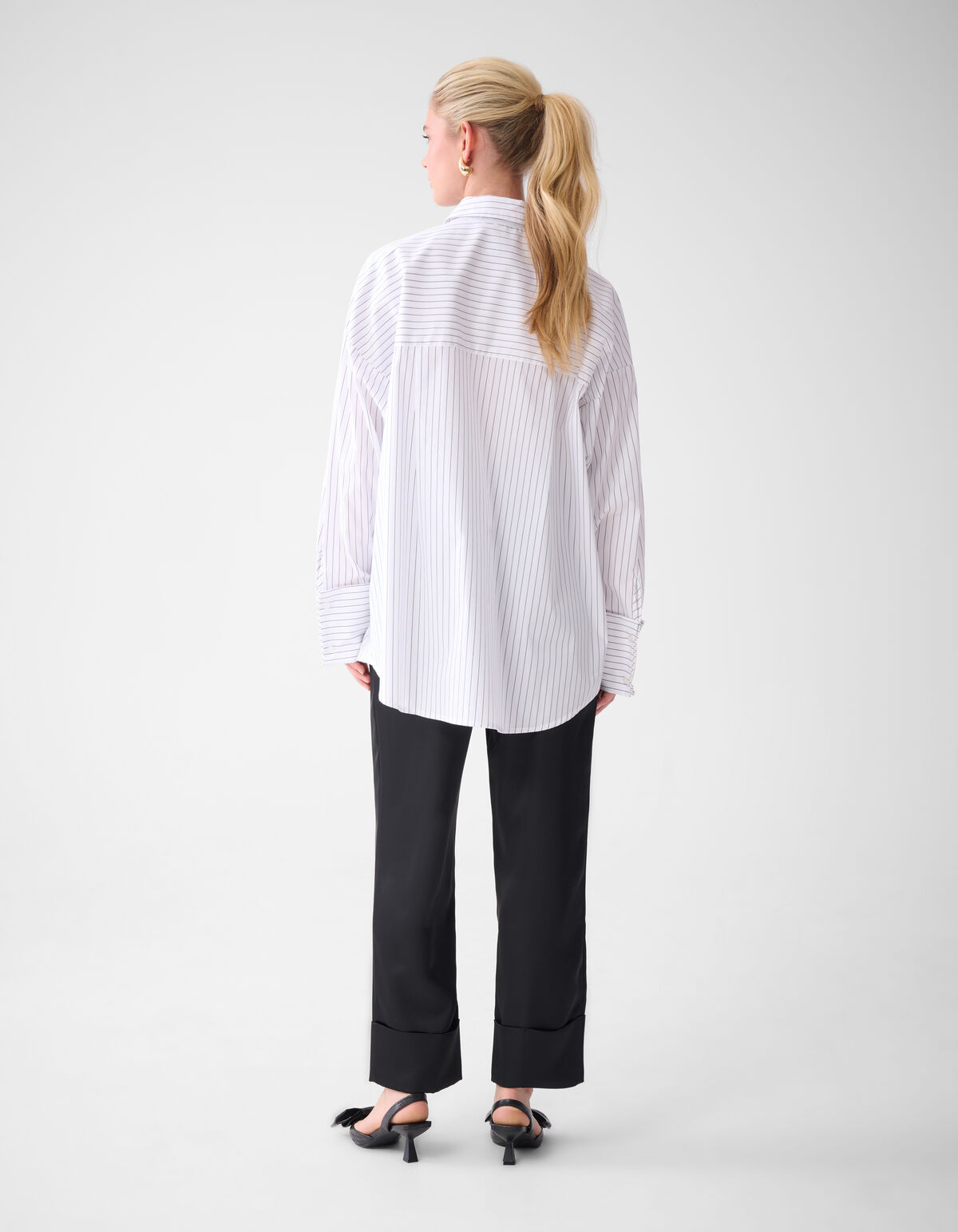 Pinstripe Blouse Wit By Lonneke SHOEBY WOMEN