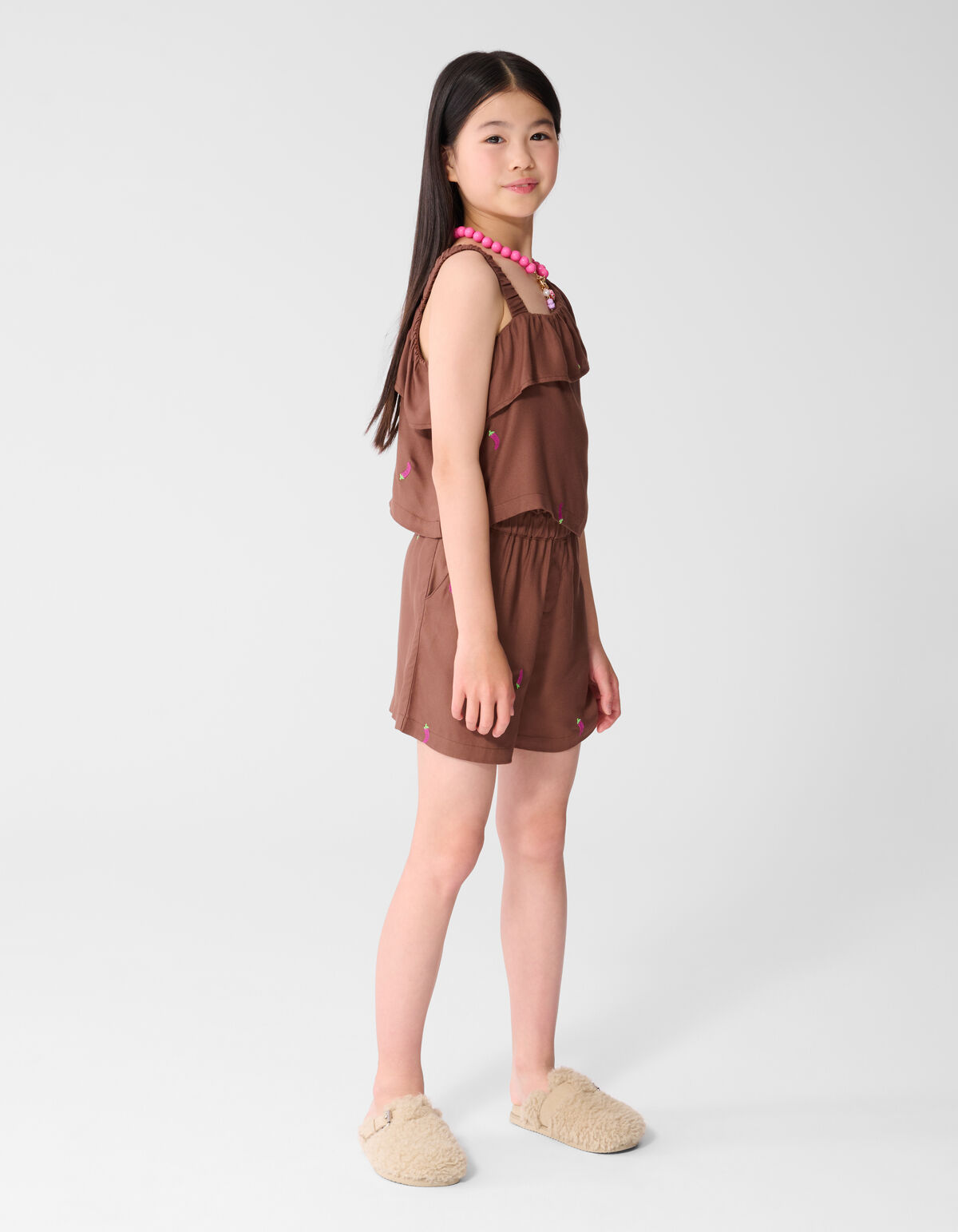 Chili Embroidery Short Bruin SHOEBY GIRLS