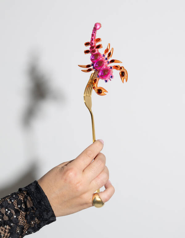 Schorpioen Kerstbal Roze By Fred SHOEBY ACCESSOIRES