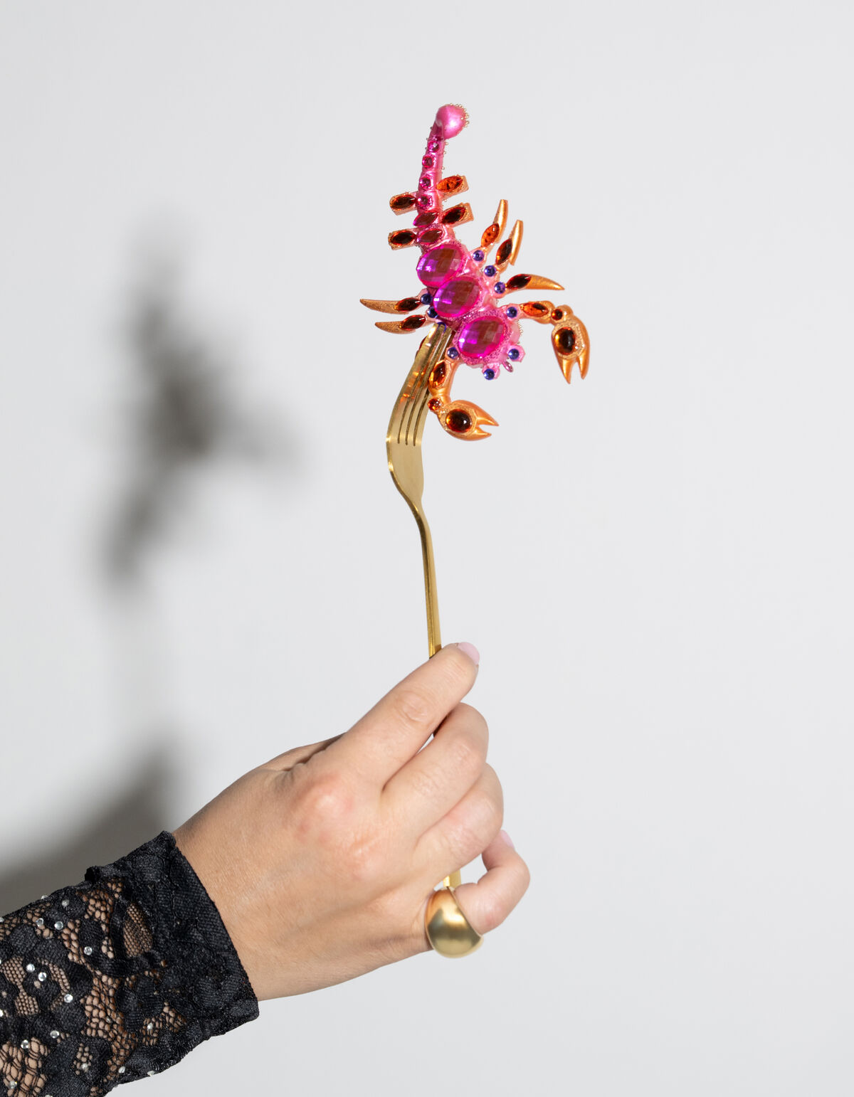 Schorpioen Kerstbal Roze By Fred SHOEBY ACCESSOIRES