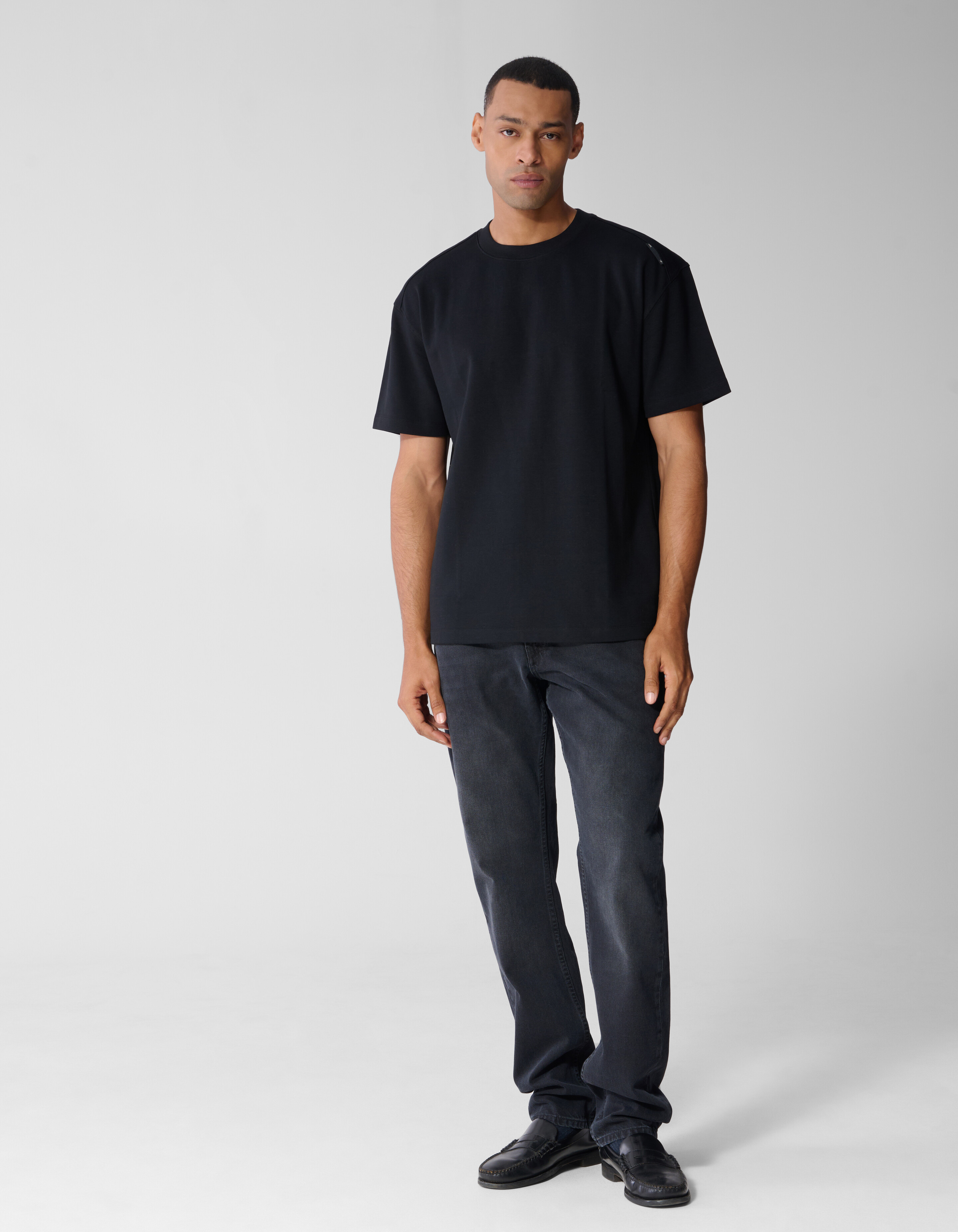 Basis Label T-Shirt Zwart SHOEBY MEN