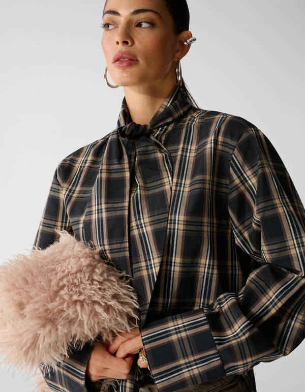 Oversized Fit Scarf Blouse Bruin SHOEBY WOMEN