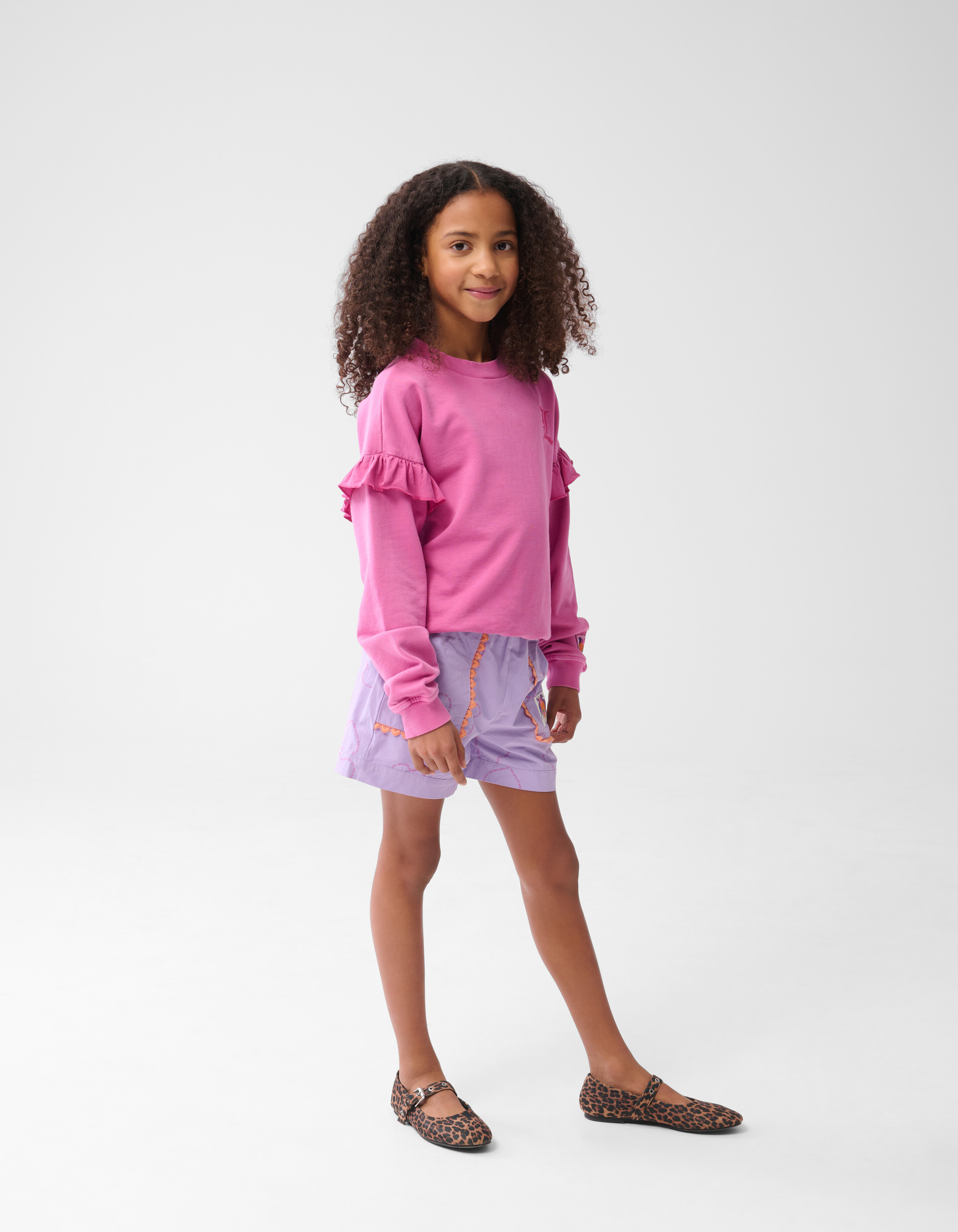 Ruffle Logo Sweater Roze By Lizzy SHOEBY GIRLS