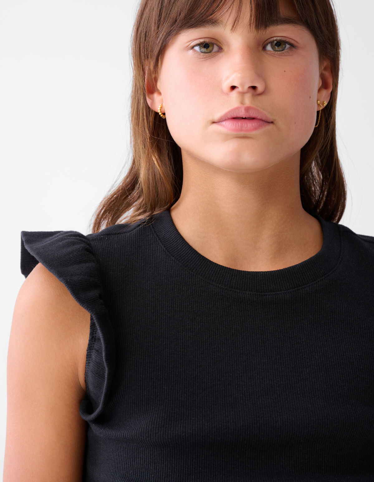 Ruffle Rib Top Zwart SHOEBY GIRLS