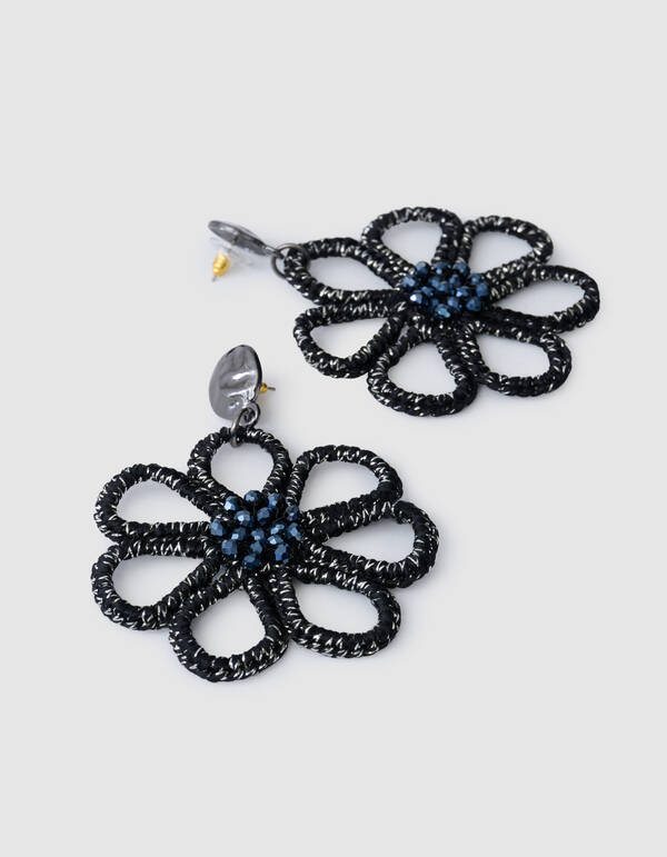 Beaded Bloem Oorbellen Zwart SHOEBY ACCESSOIRES