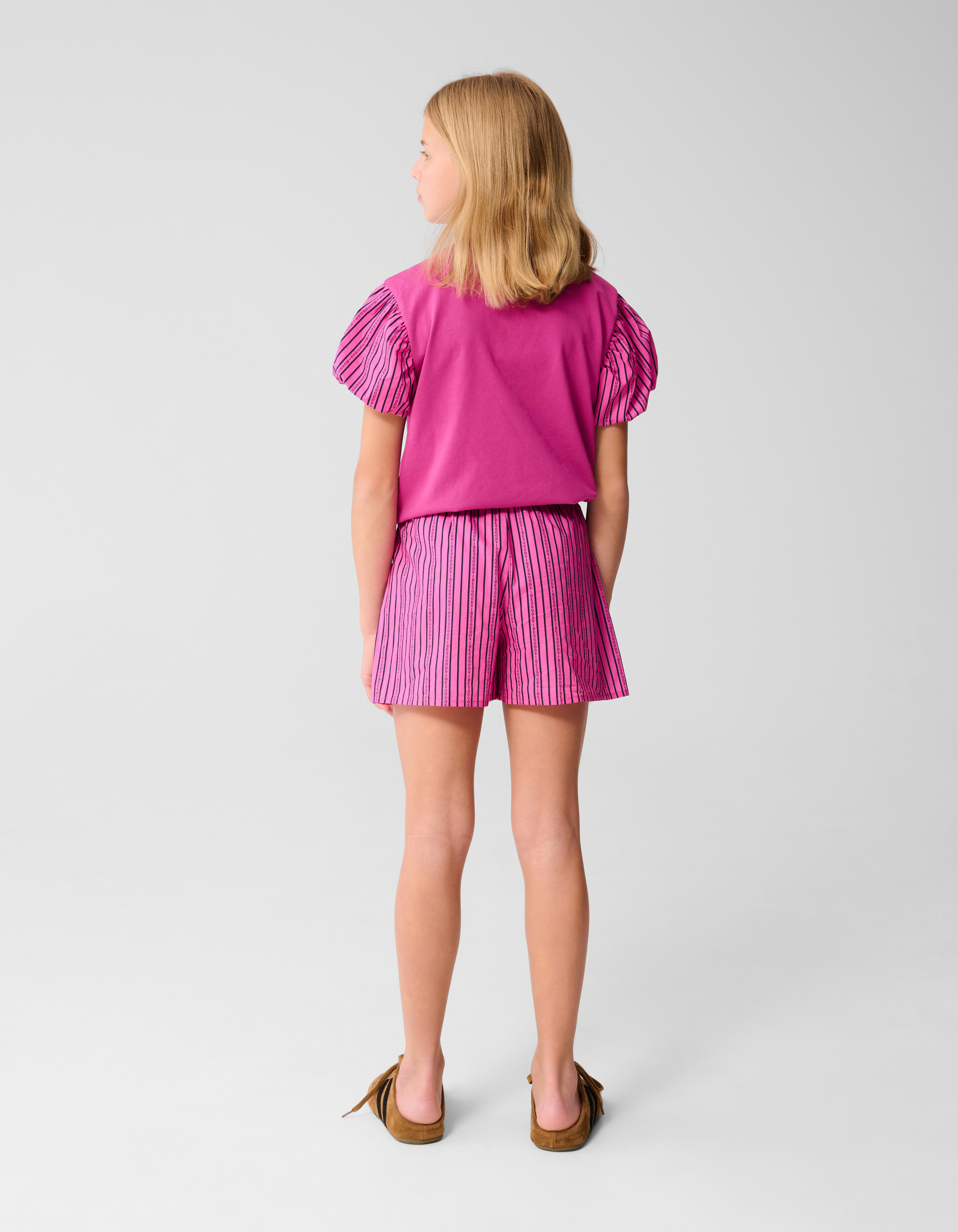Vibe Pinstripe Short Lichtroze SHOEBY GIRLS