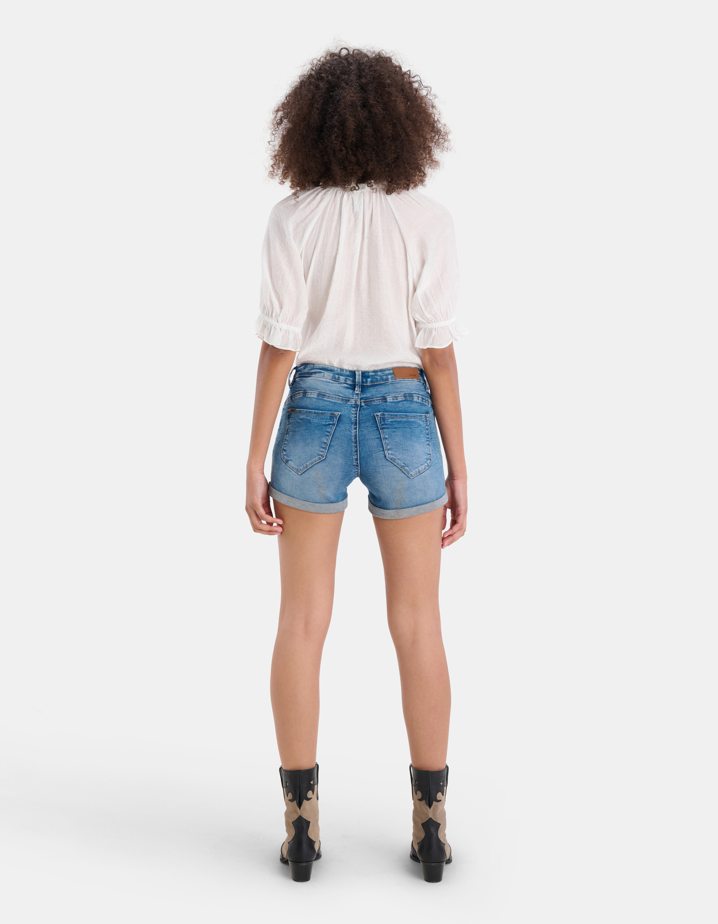 Carine Short Eksept