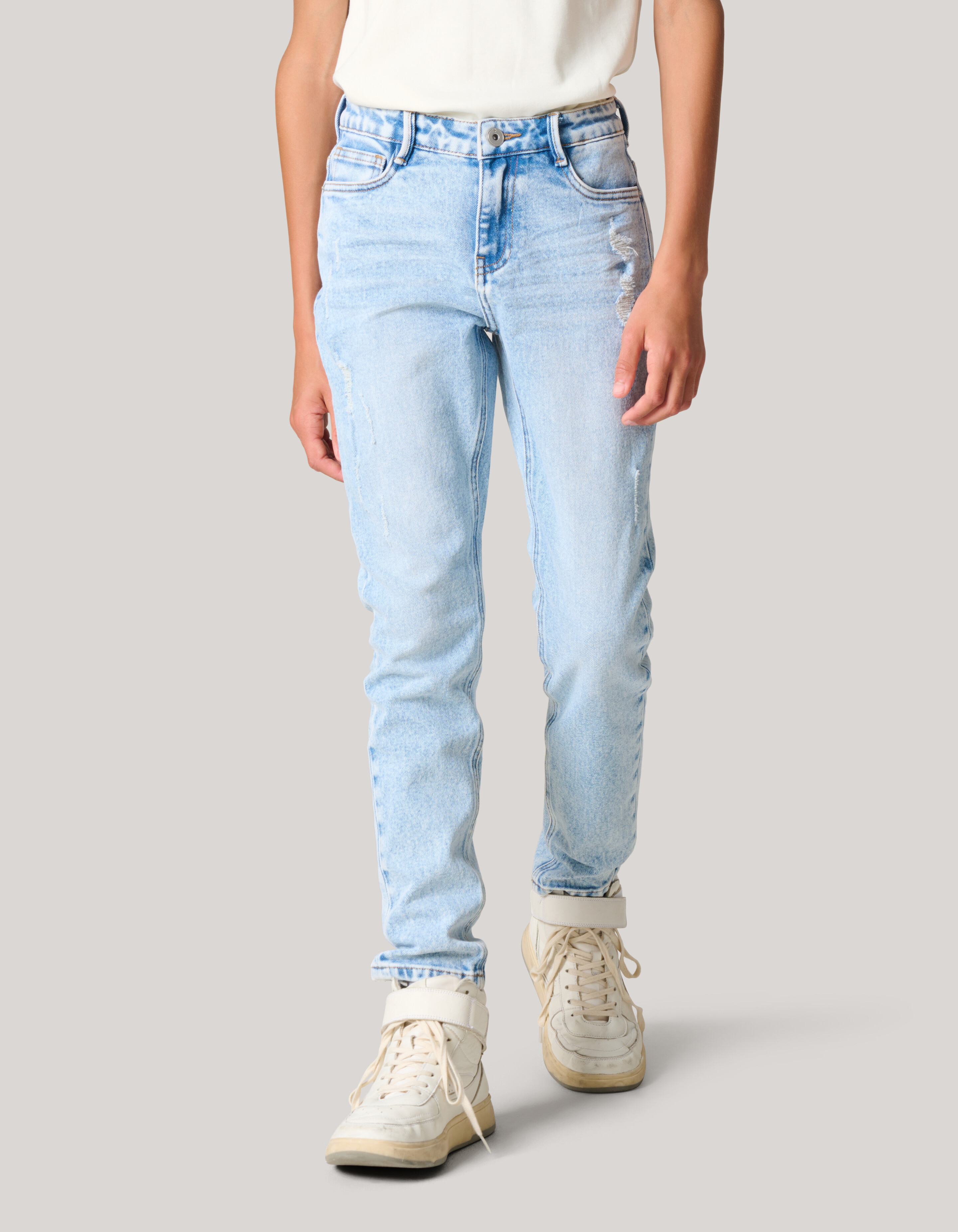 Tapered Jeans Bleached SHOEBY BOYS