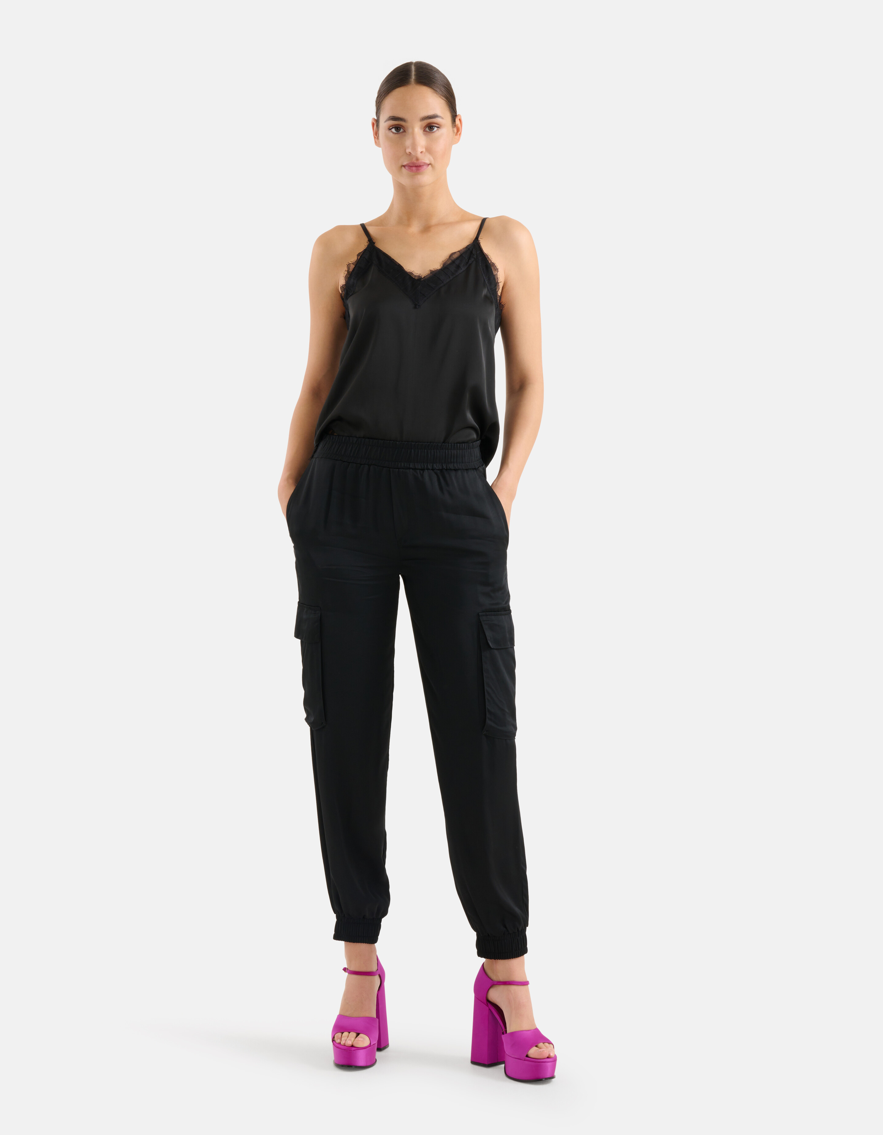 Satijnen Cargo Broek Zwart SHOEBY WOMEN