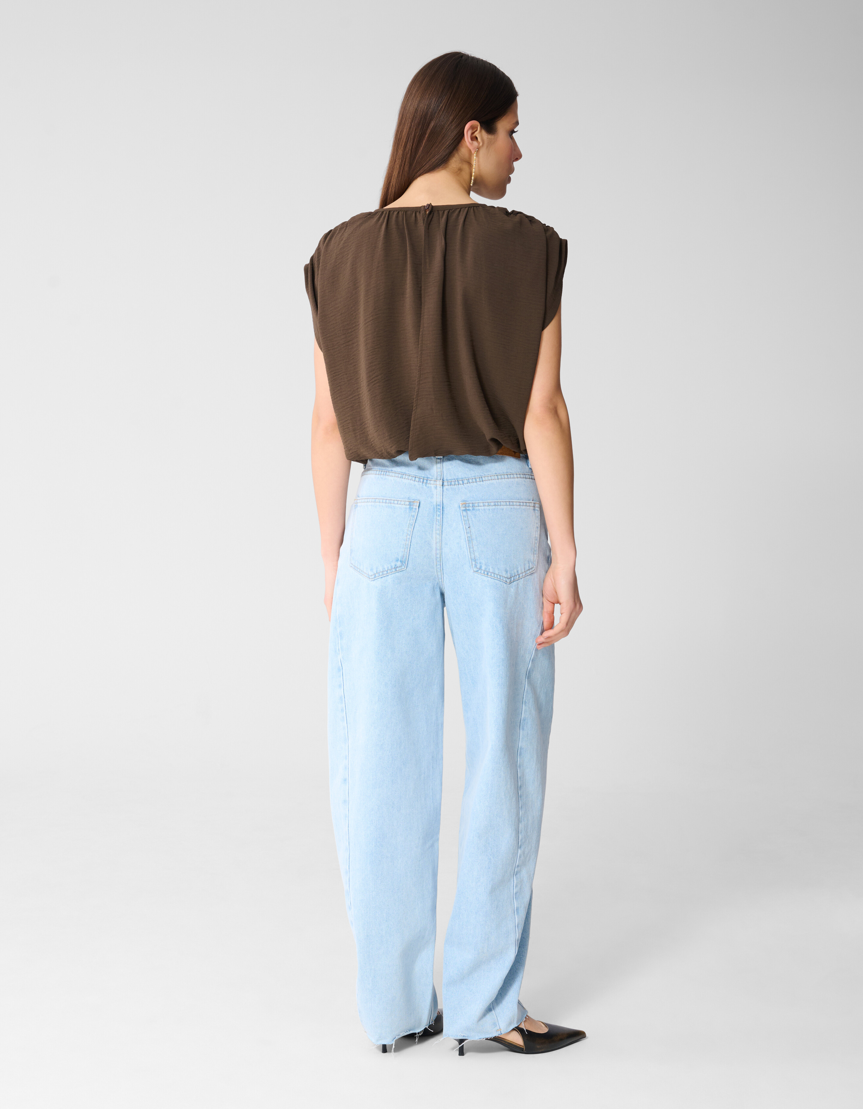 Twist Shoulder Top Bruin SHOEBY WOMEN