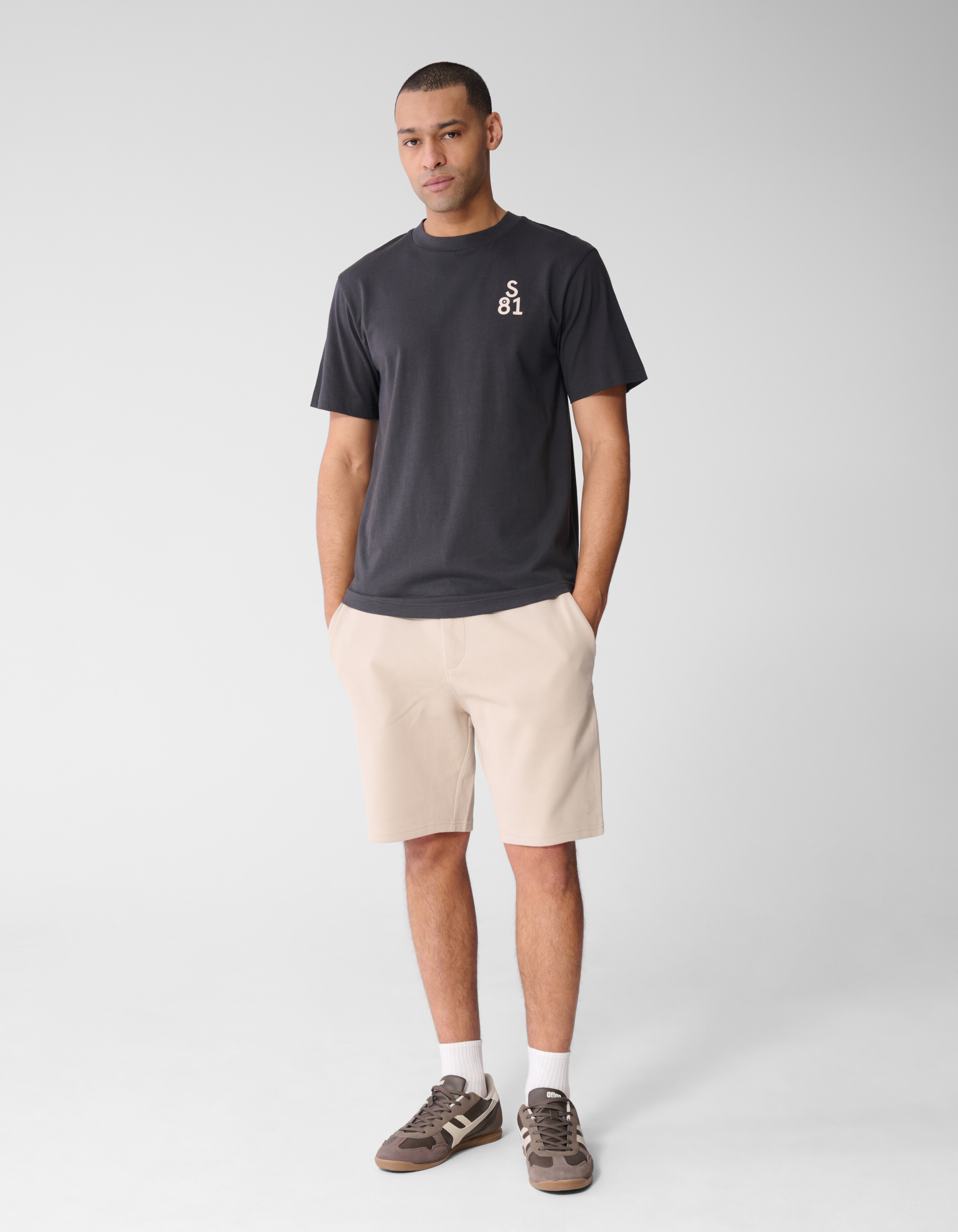 Line Artwork T-shirt Donkergrijs SHOEBY MEN