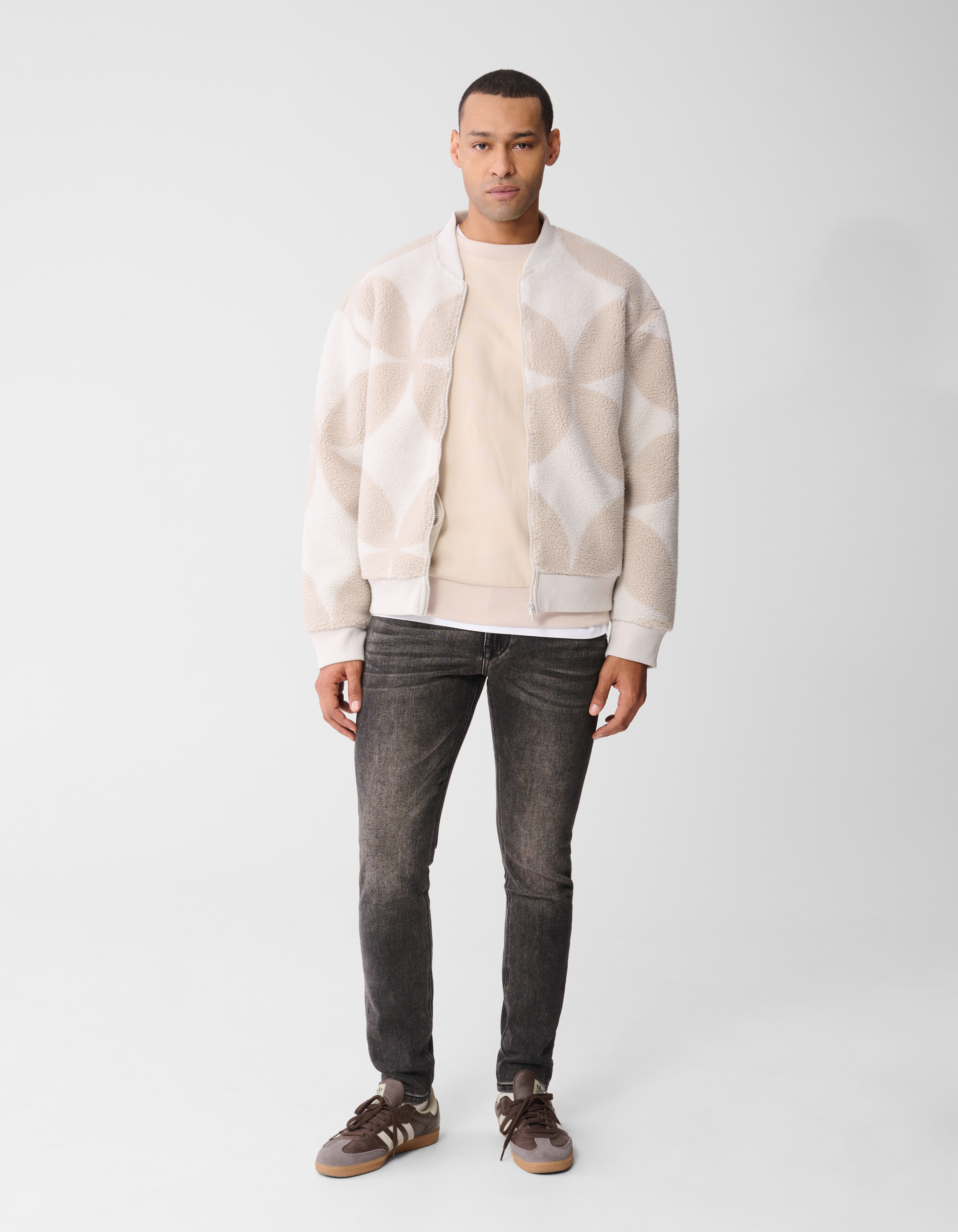 Slim Fit Jog Jeans Grijs L32 SHOEBY MEN