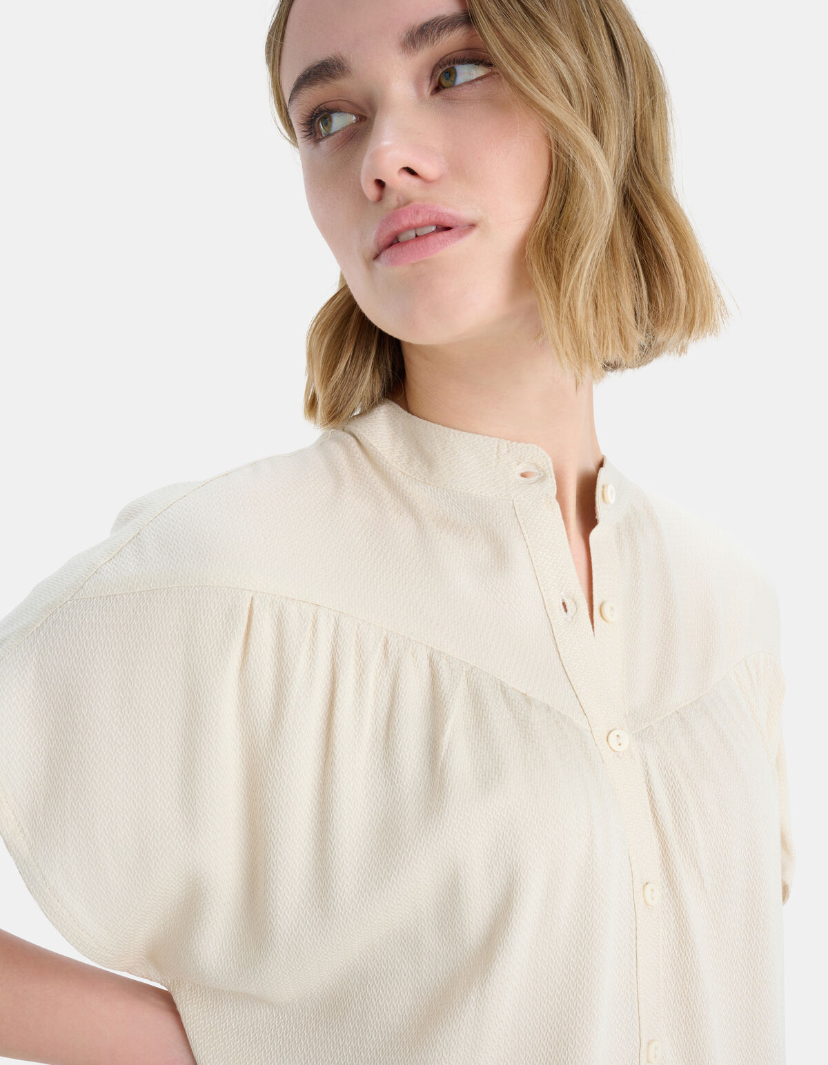 Jaccy Button Top EKSEPT