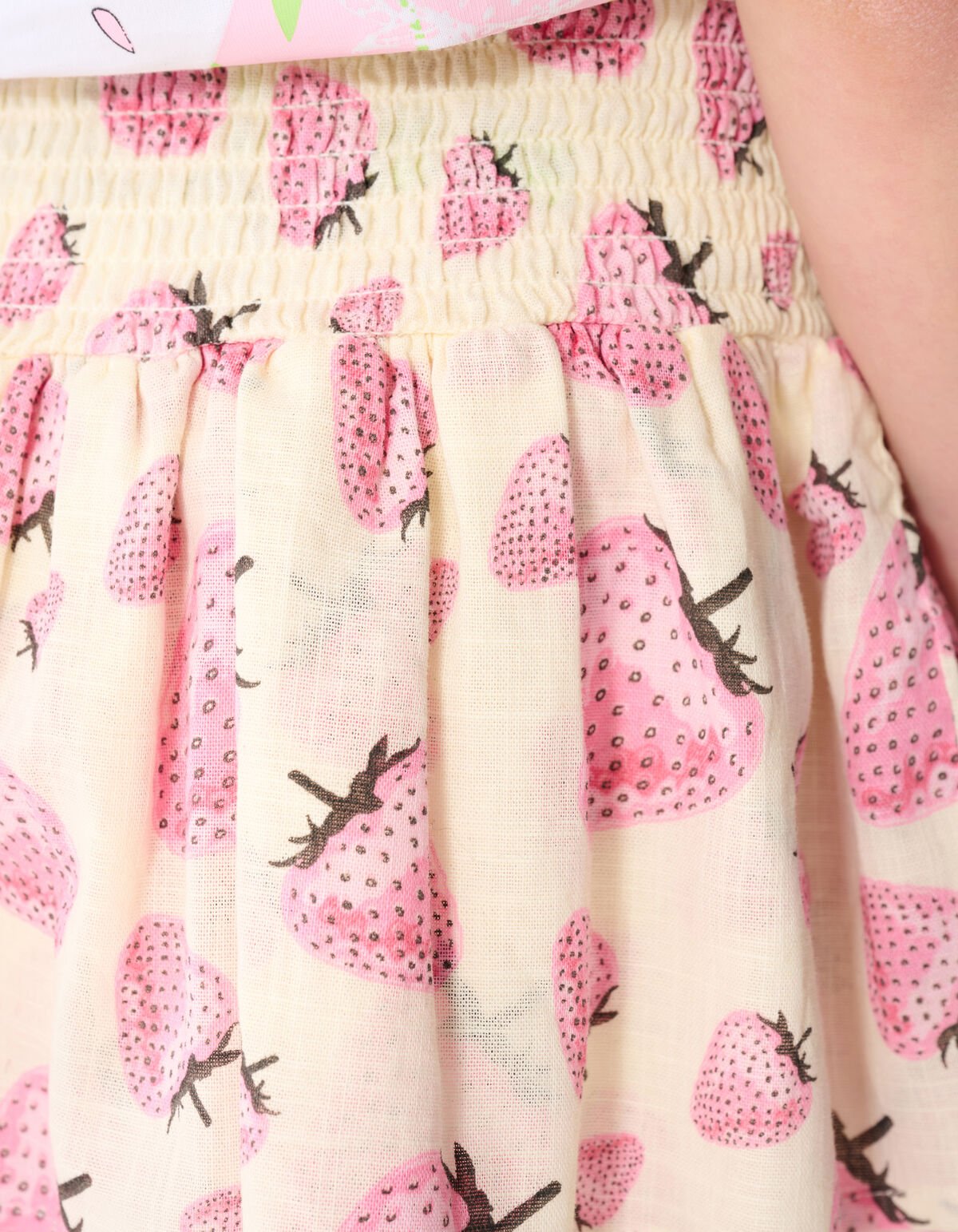 Strawberry Print Mini Rok Gebroken Wit SHOEBY GIRLS