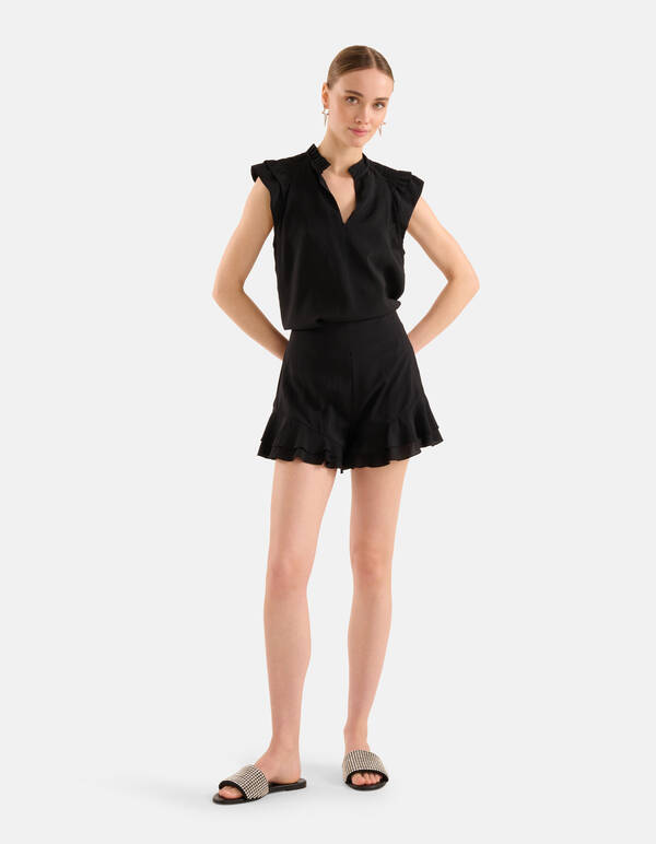 Ruffle Short Zwart SHOEBY WOMEN