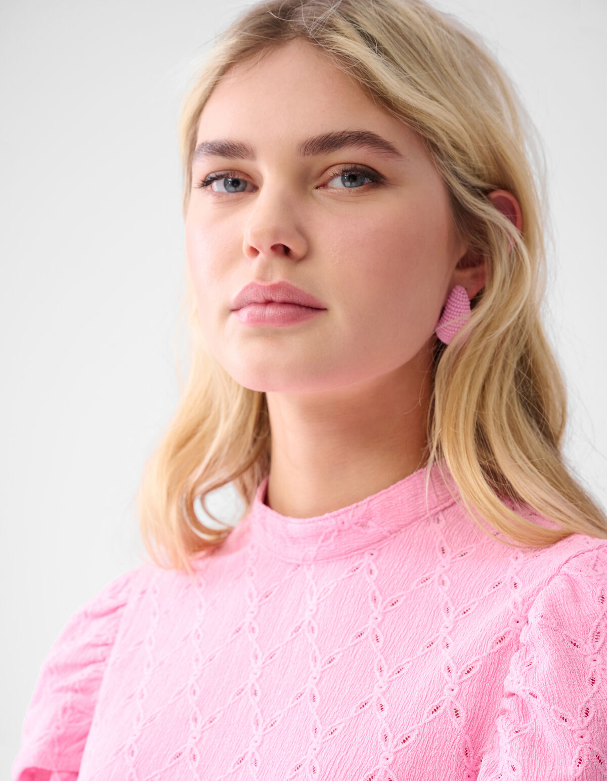 Ajour Ruffle Top Roze SHOEBY WOMEN