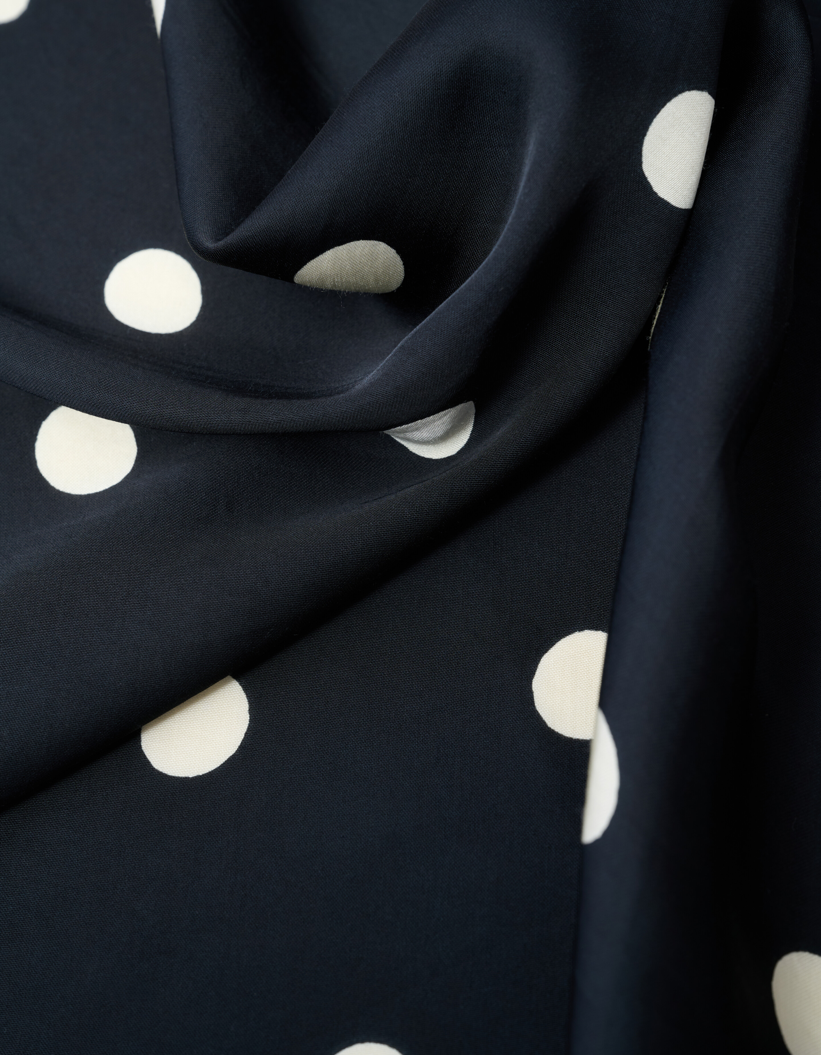 Satijnen Stip Sjaal Zwart SHOEBY ACCESSOIRES