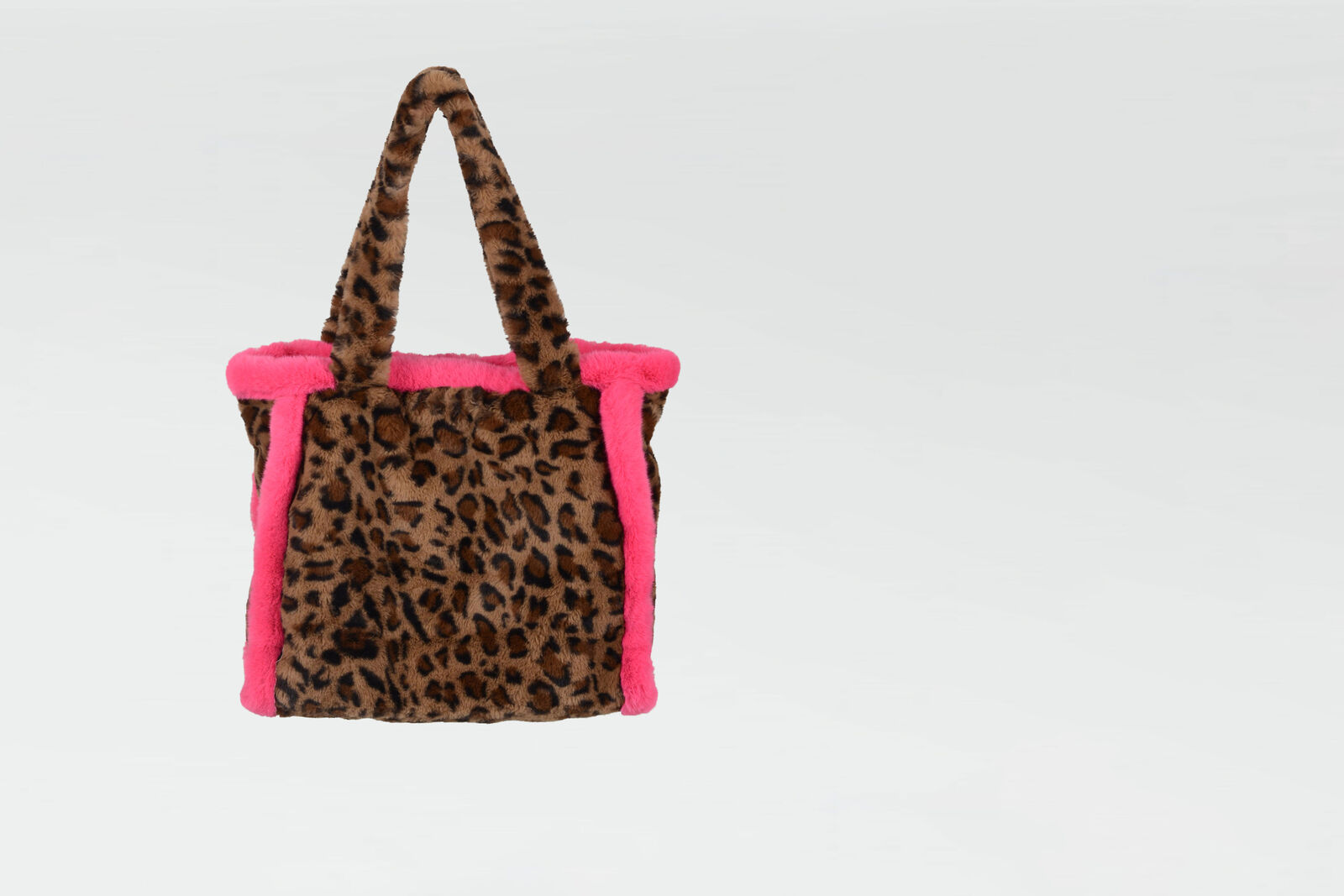 Hally Shopper by Nicolette van Dam