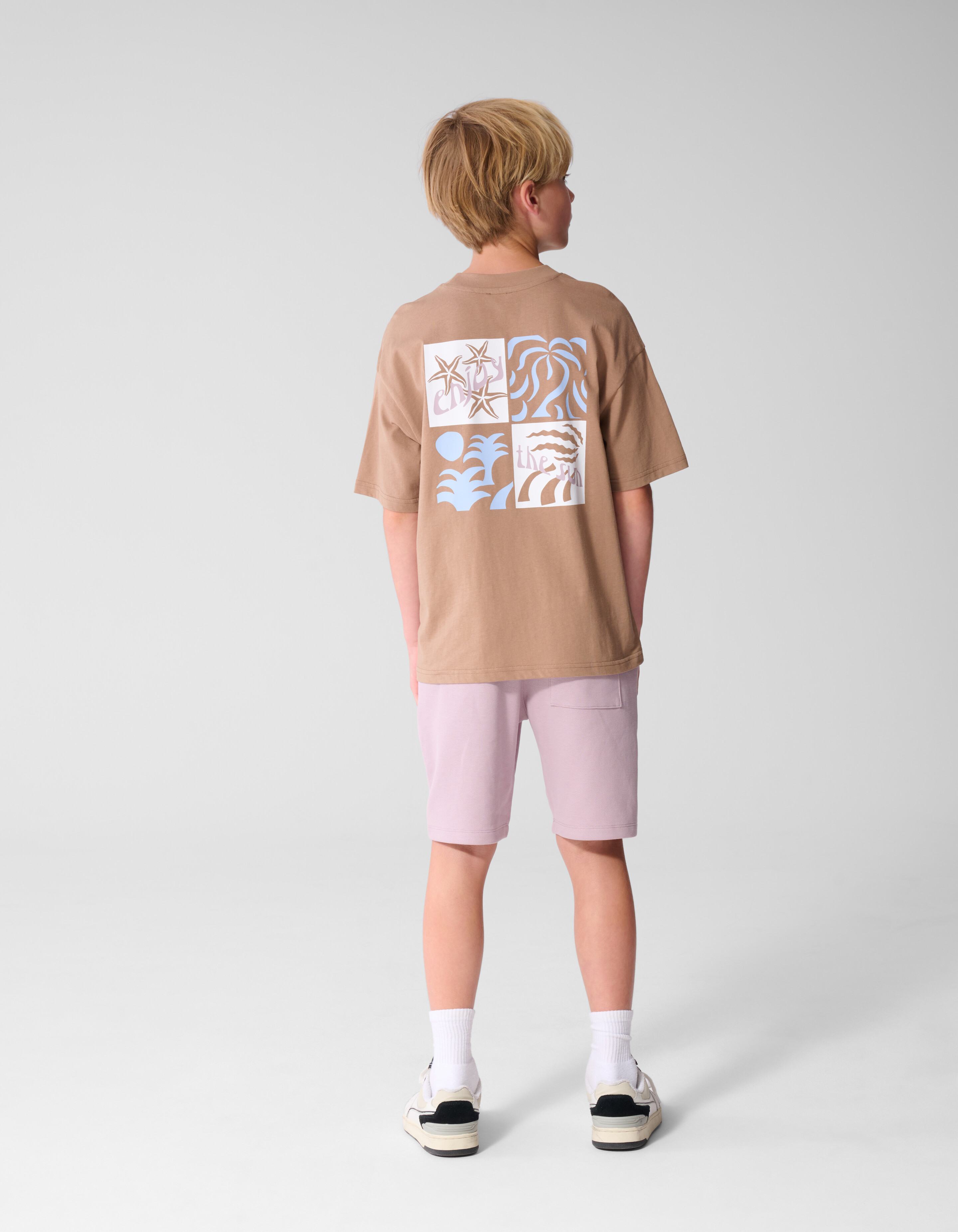 Oversized Sun Artwork T-shirt Lichtbruin SHOEBY BOYS