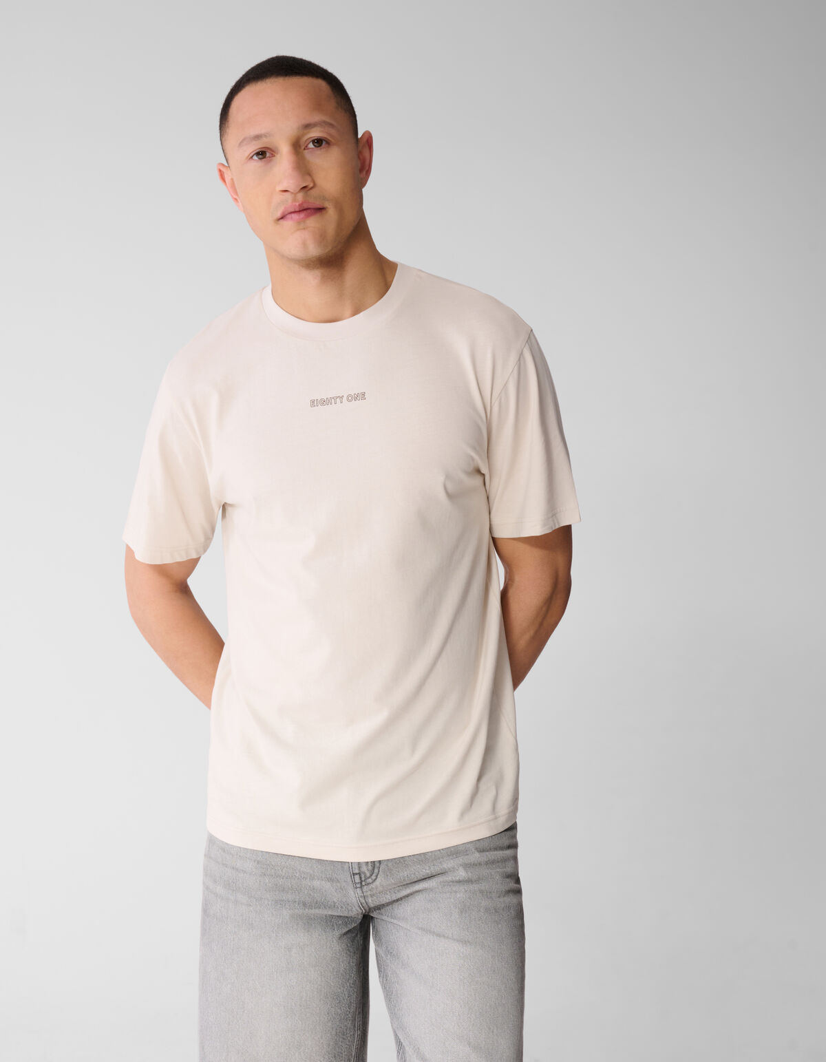Eighty One T-shirt Lichtgrijs SHOEBY MEN