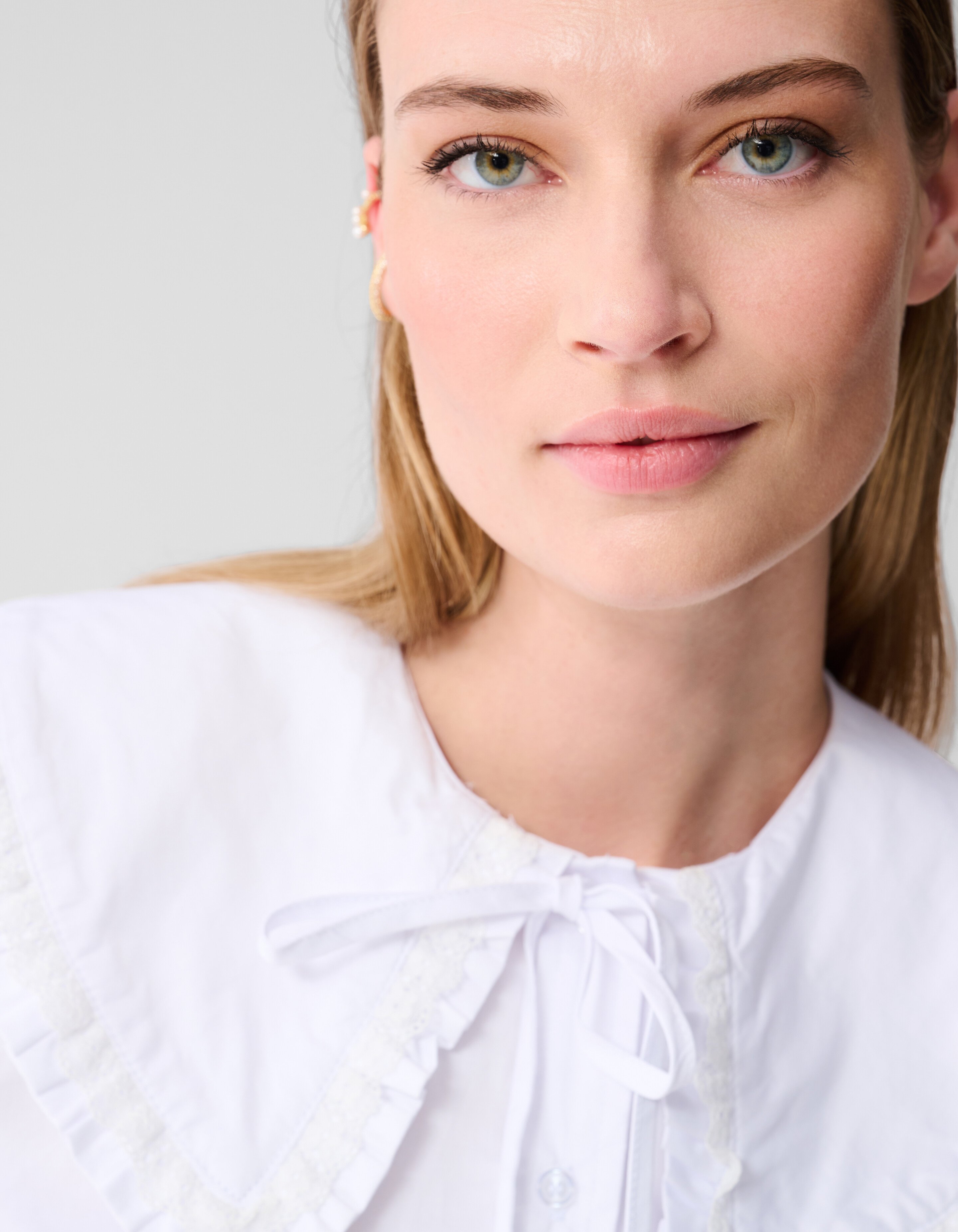 Big Collar Blouse Wit SHOEBY WOMEN