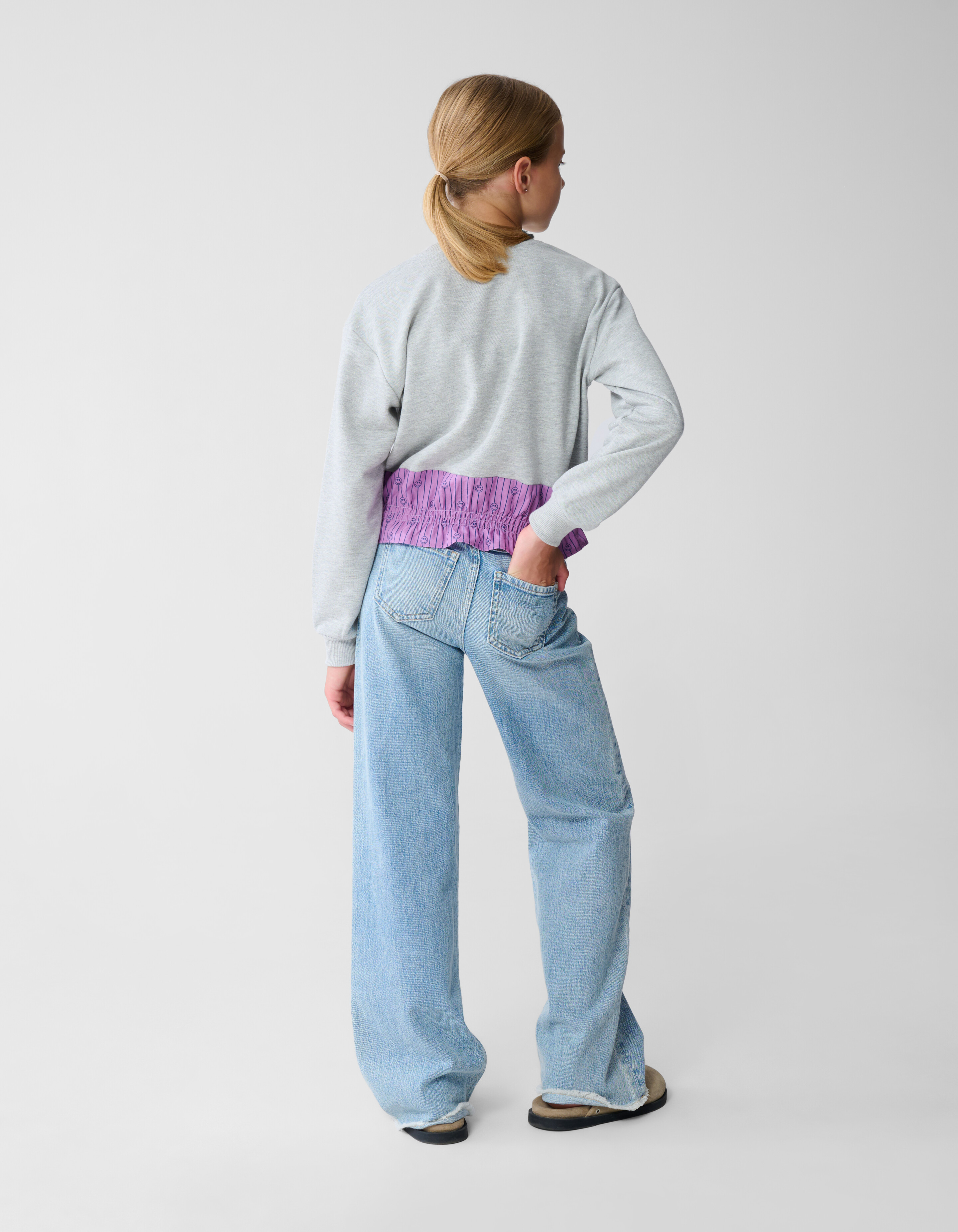 Ruffle Pinstripe Sweater Grijs SHOEBY GIRLS