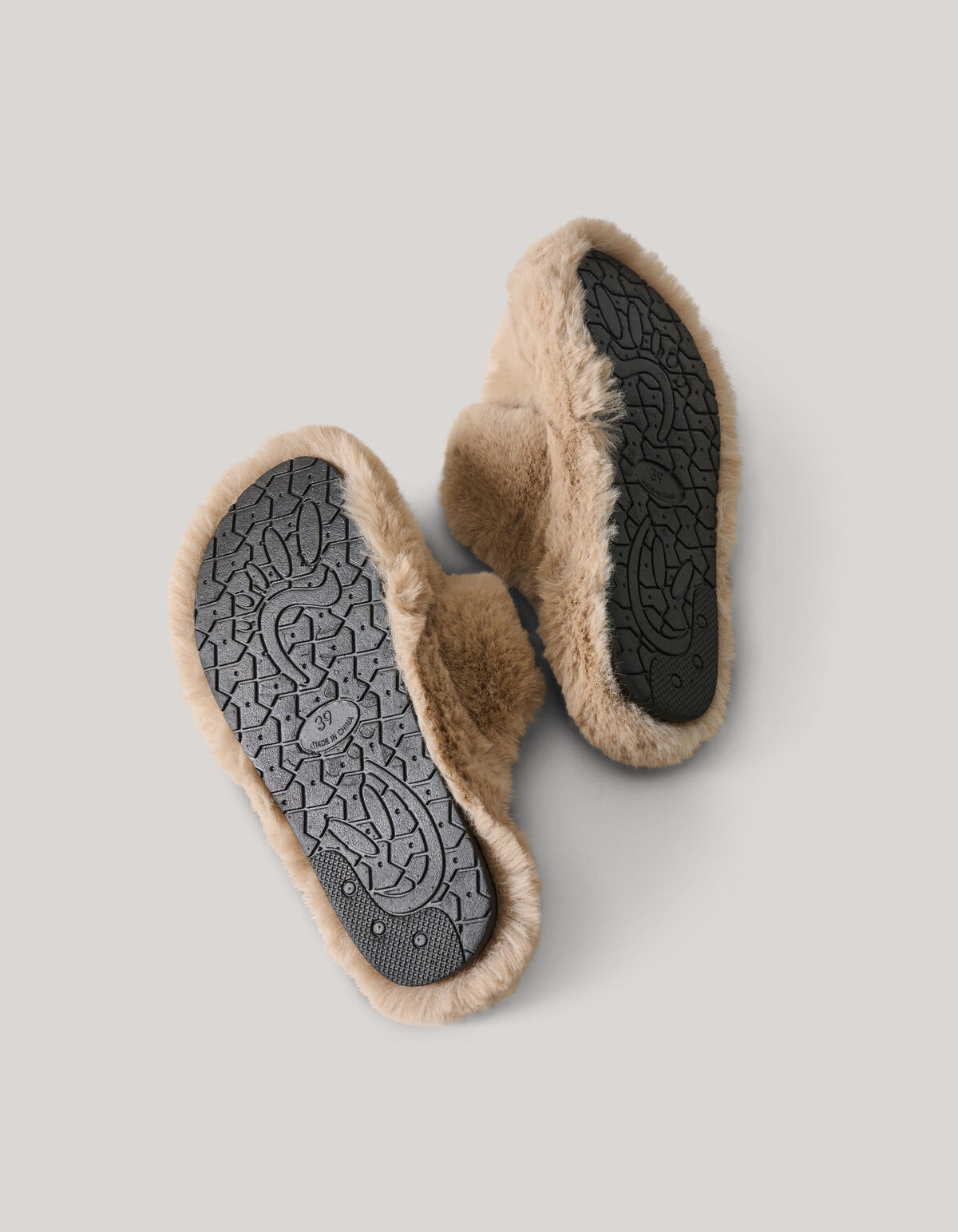 Fluffy Slippers Lichtbruin SHOEBY SHOES